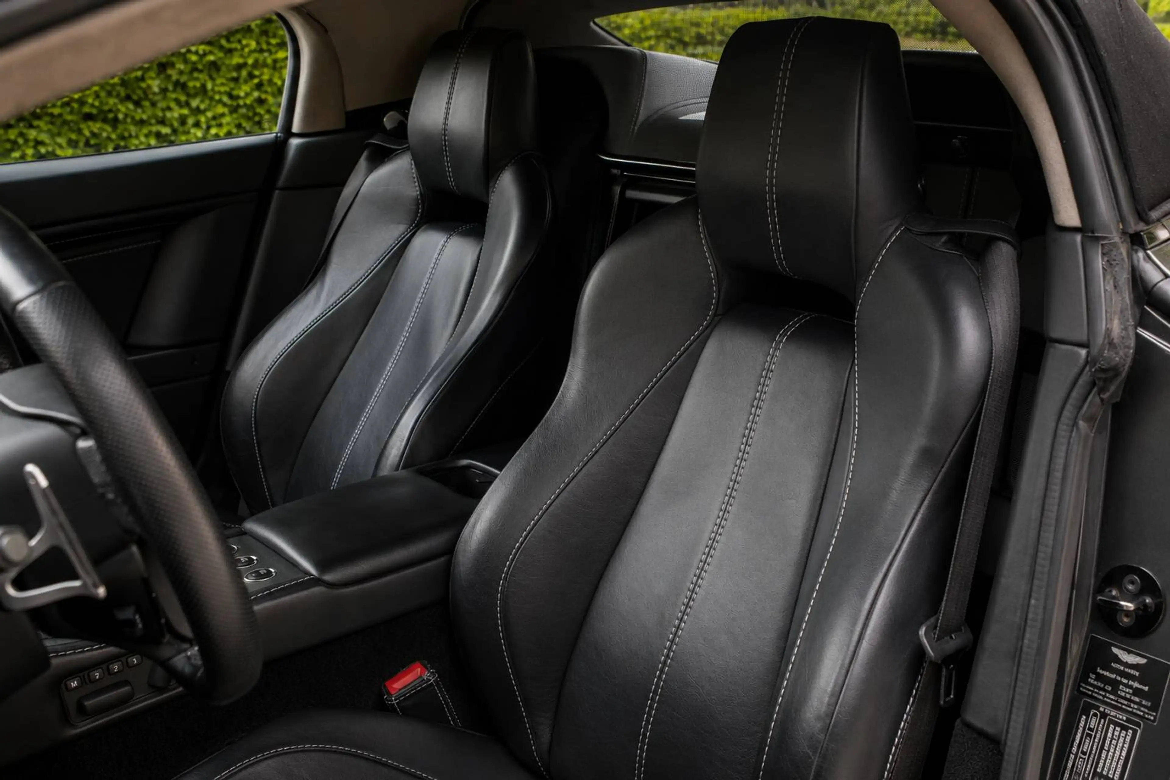 Aston Martin Vantage Roadster - 4.3i V8 Sportshift - Full History - Perfect condition — photo 12