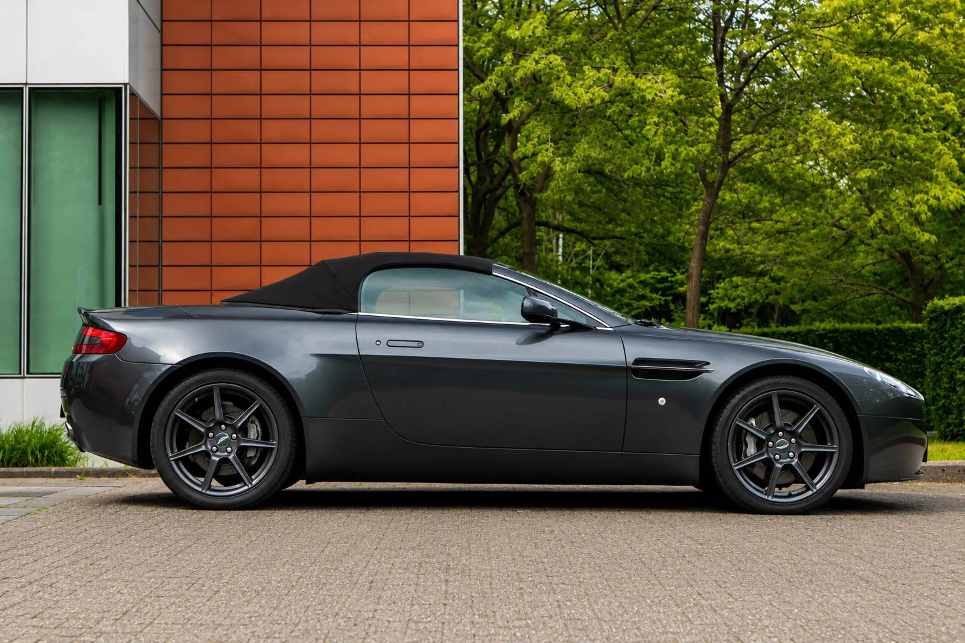 Aston Martin Vantage Roadster - 4.3i V8 Sportshift - Full History - Perfect condition — photo 5