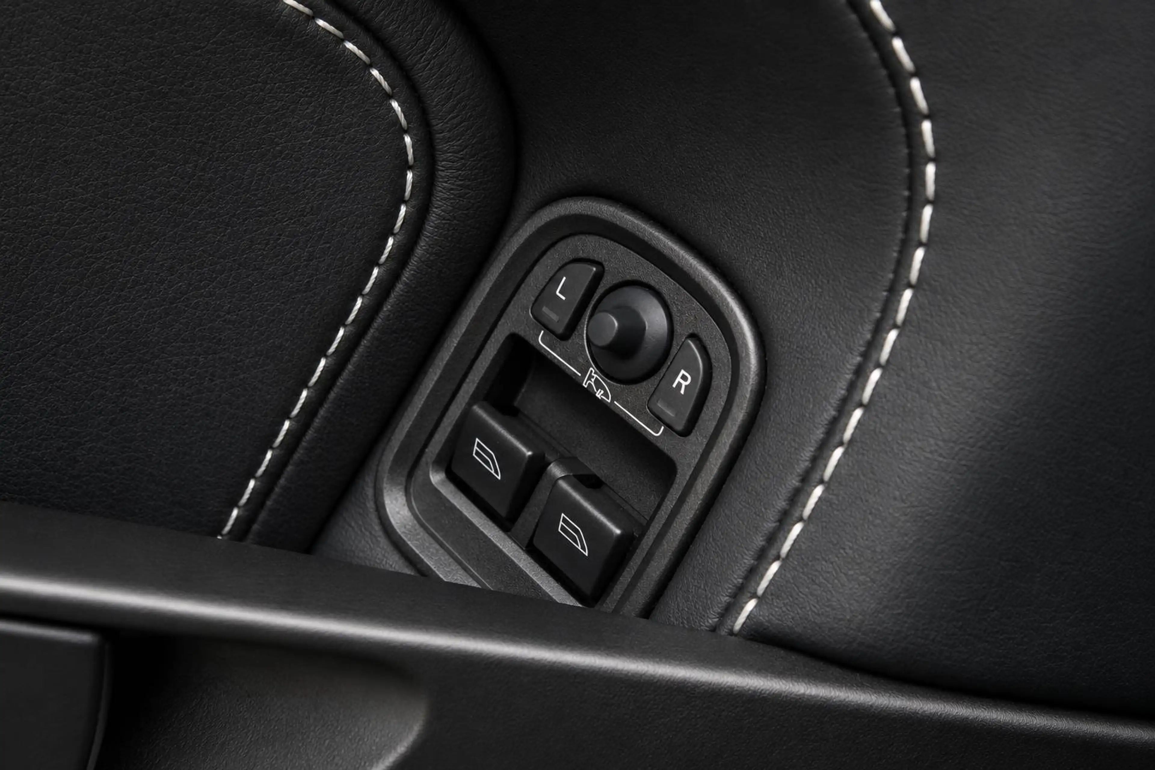 Aston Martin Vantage Roadster - 4.3i V8 Sportshift - Full History - Perfect condition — photo 15