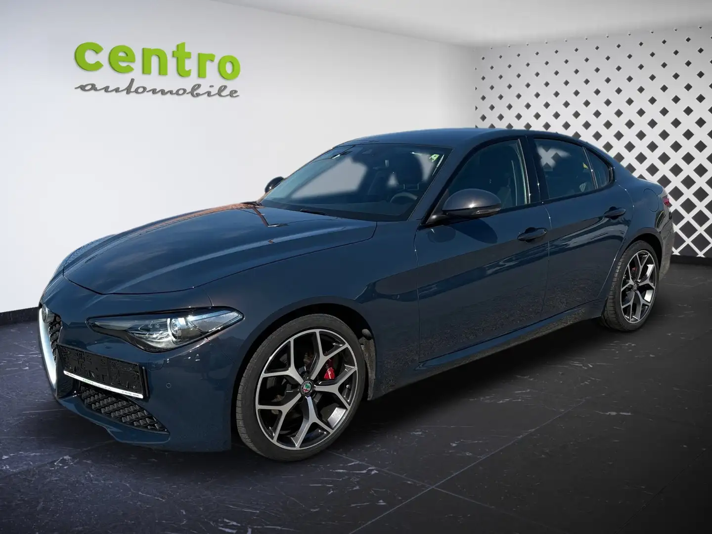 Alfa Romeo Giulia Super 2.0 200 Blau - 2