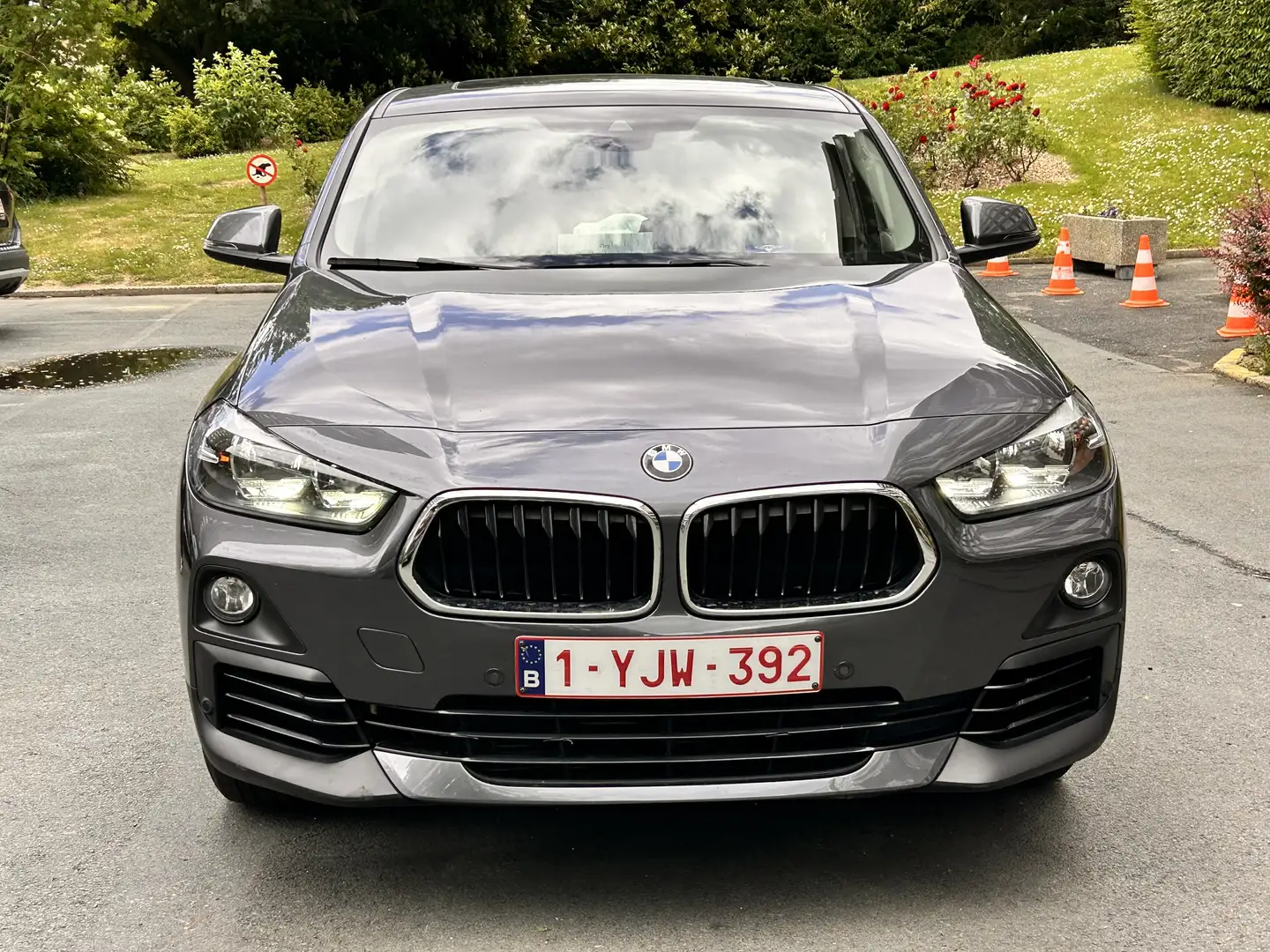 BMW X2 sDrive 18i Grijs - 2