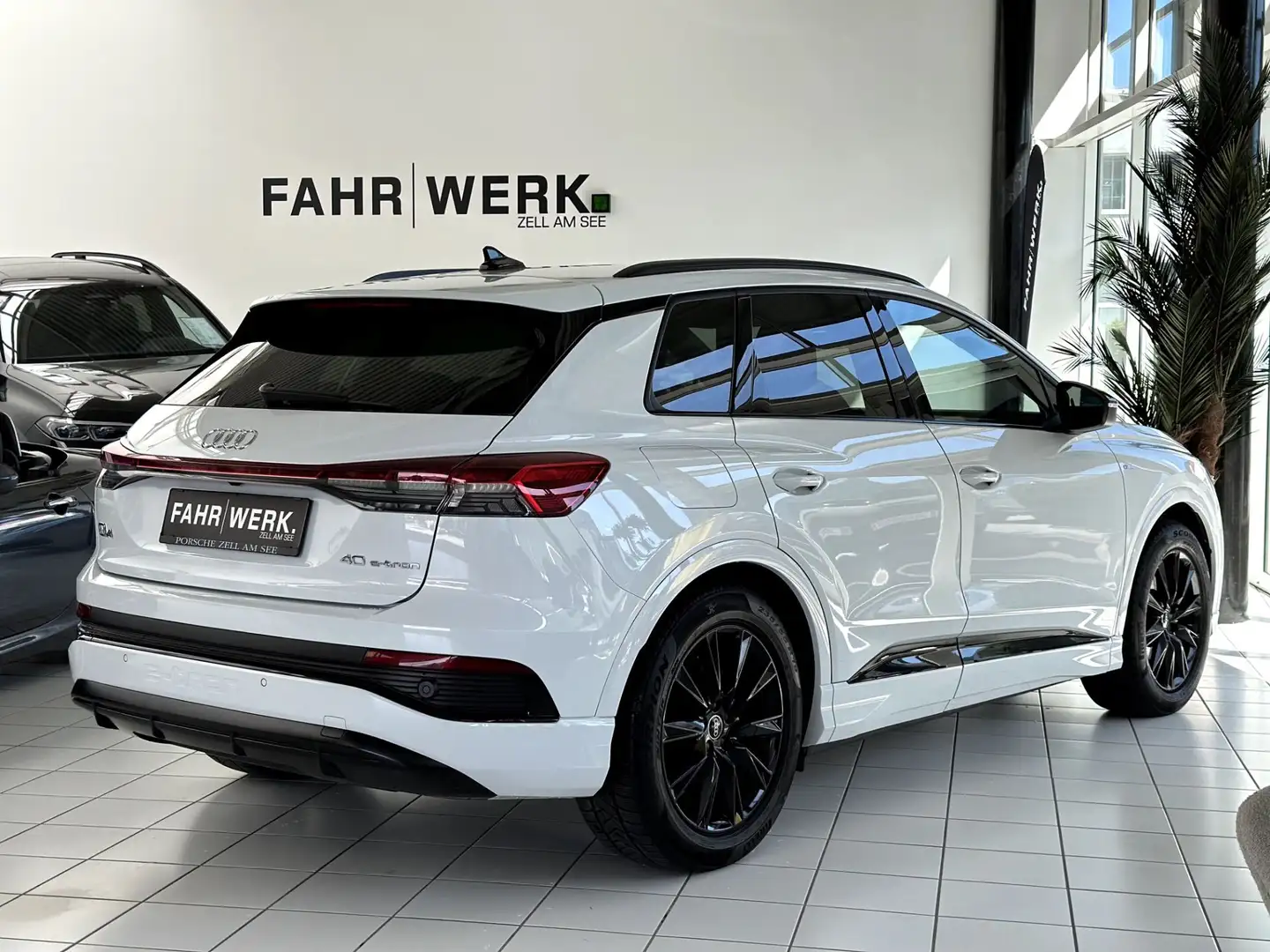 Audi Q4 e-tron 40 *8-fach bereift* 21“ Sommerräder Weiß - 2
