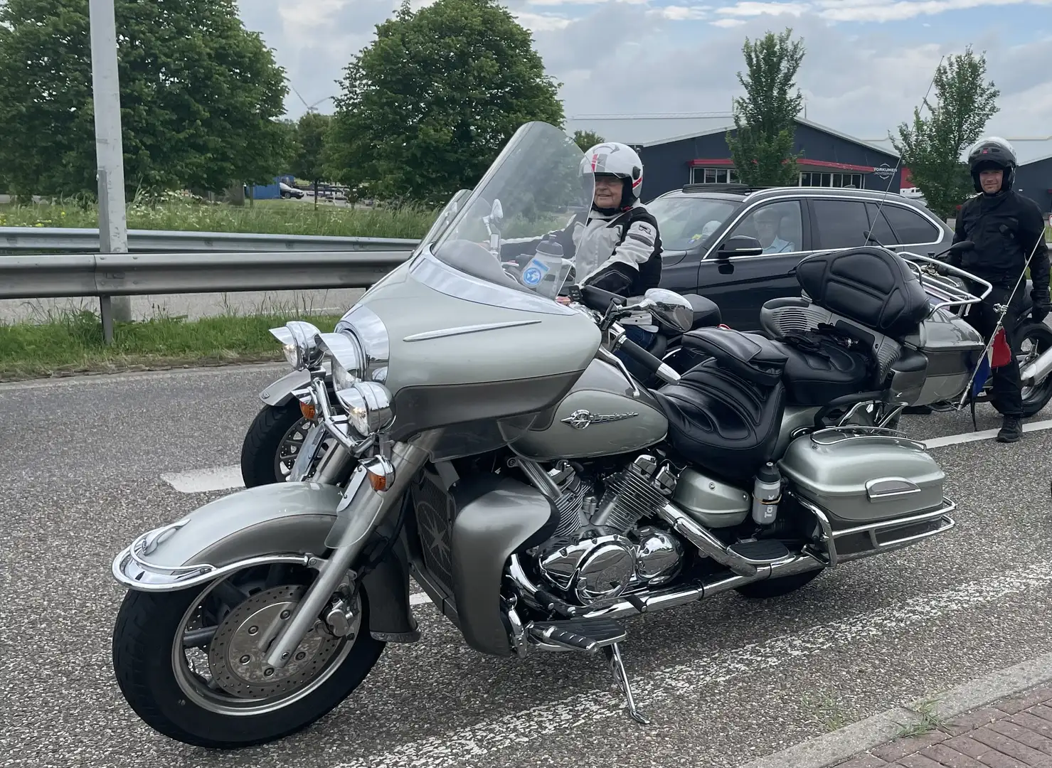 Yamaha XVZ 1300 Royal Star Venture Grijs - 2