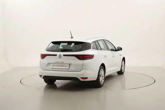 Renault Megane view 5