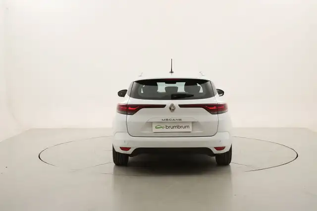 Renault Megane view 4