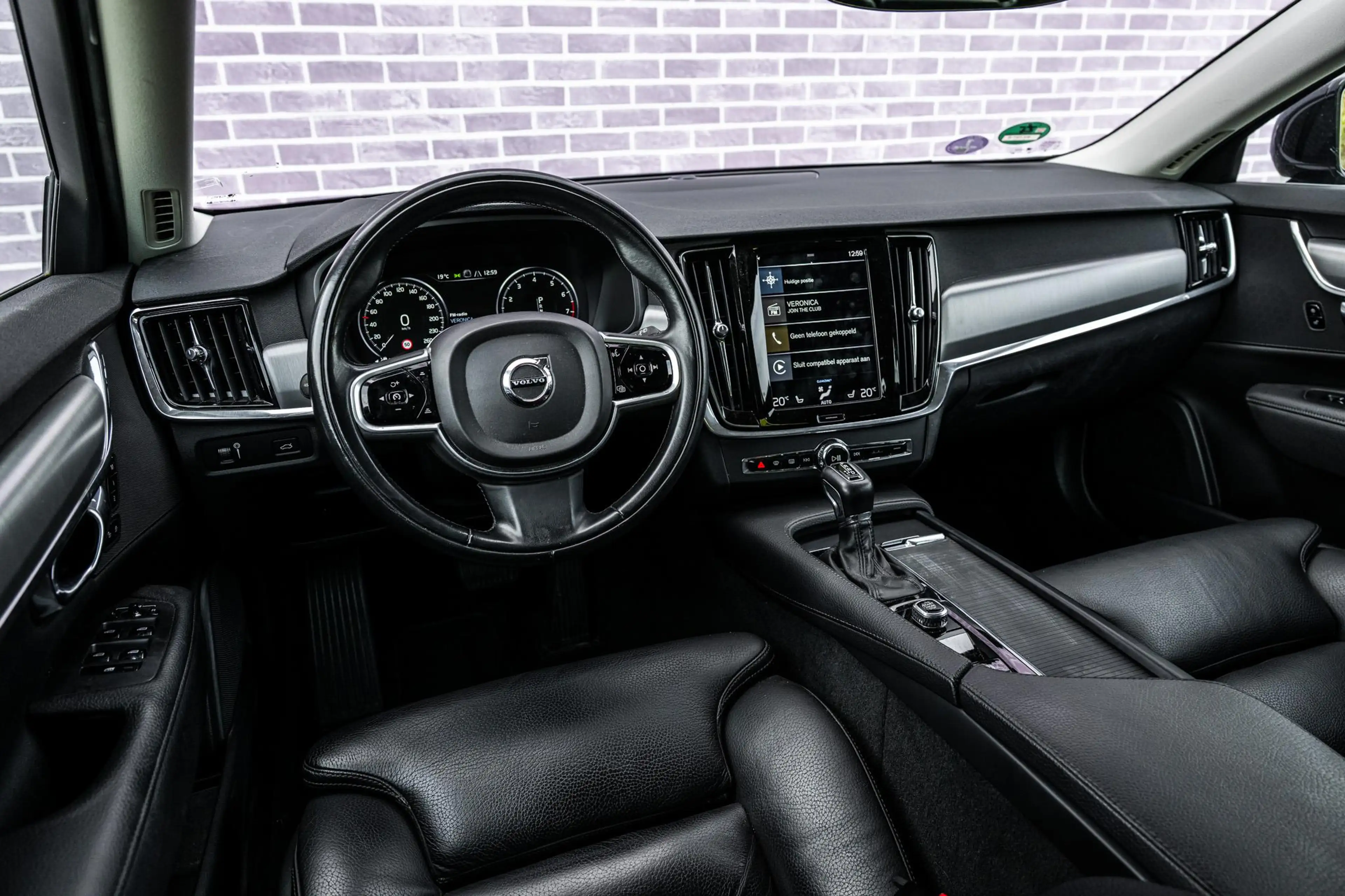 Volvo V90 2.0 T4 Momentum | Trekhaak | Standkachel | Stoel/s — photo 11