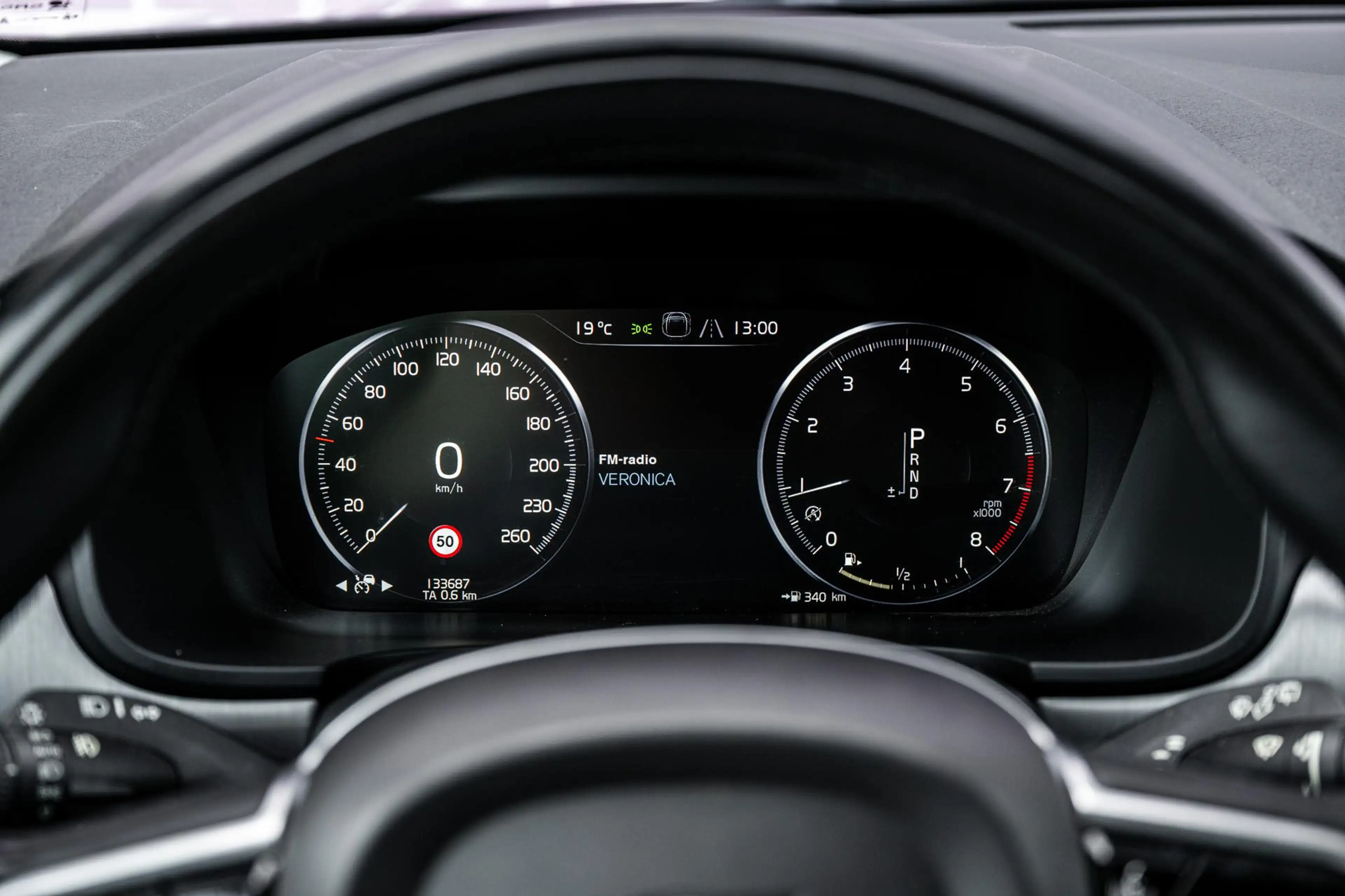 Volvo V90 2.0 T4 Momentum | Trekhaak | Standkachel | Stoel/s — photo 13