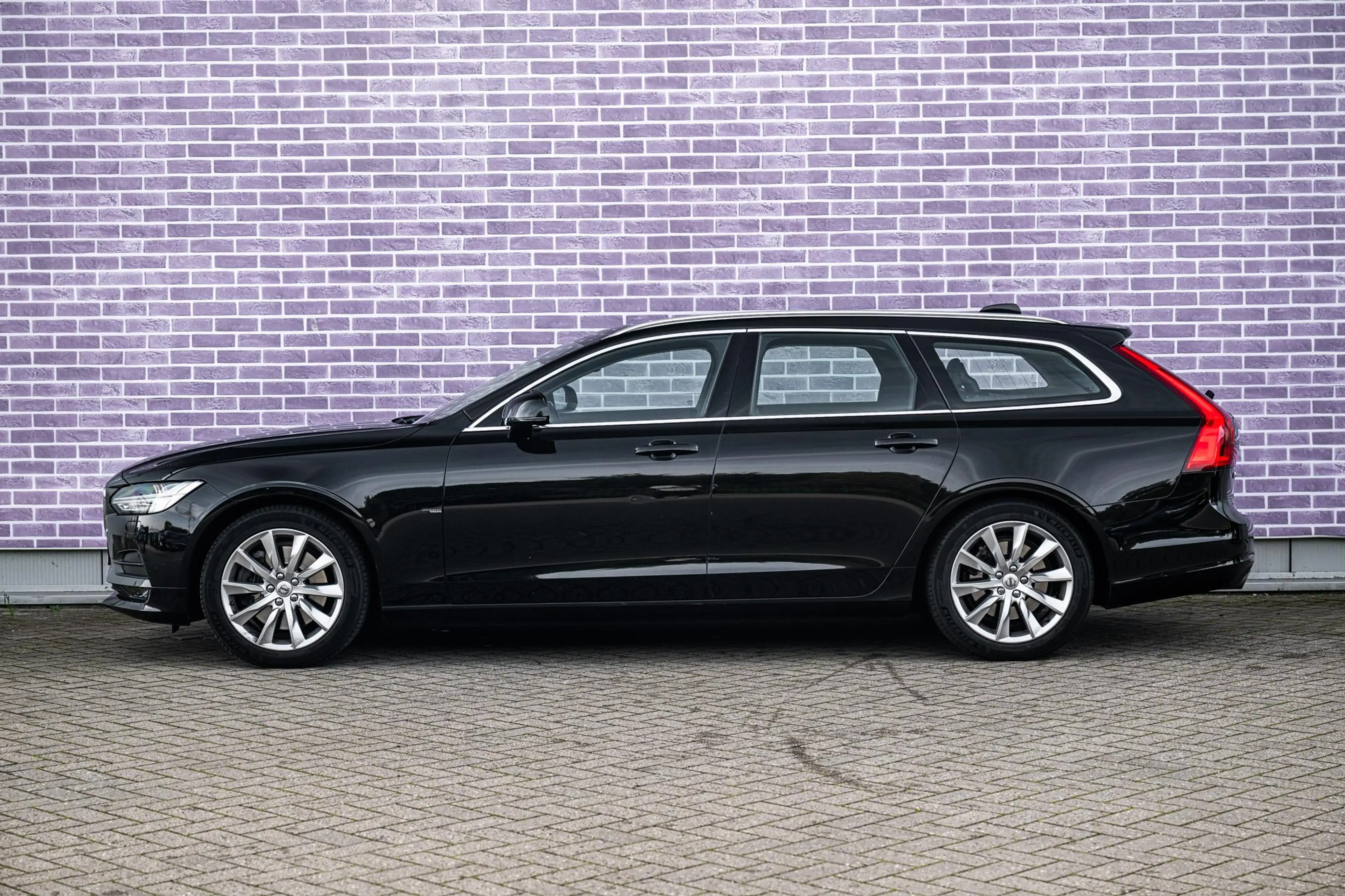Volvo V90 2.0 T4 Momentum | Trekhaak | Standkachel | Stoel/s — photo 4