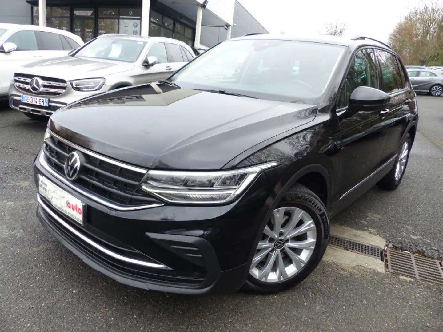 Volkswagen Tiguan 1.5 TSI 130CH LIFE Schwarz - 1