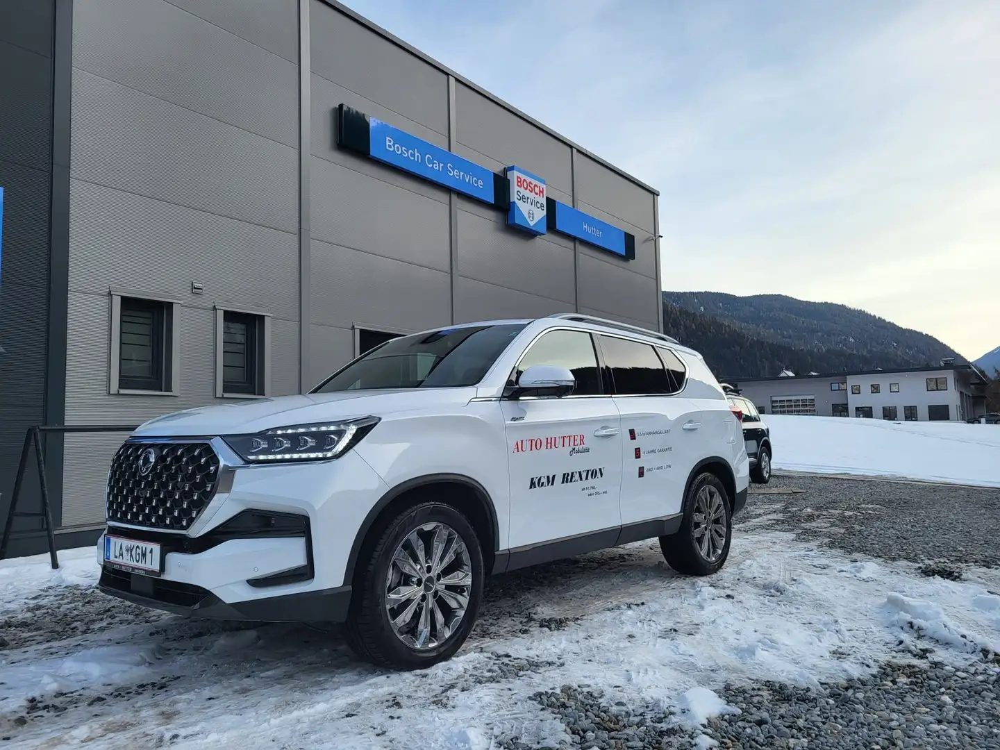 KGM Rexton Premium AT8 4WD € 355,--/monatlich Weiß - 1