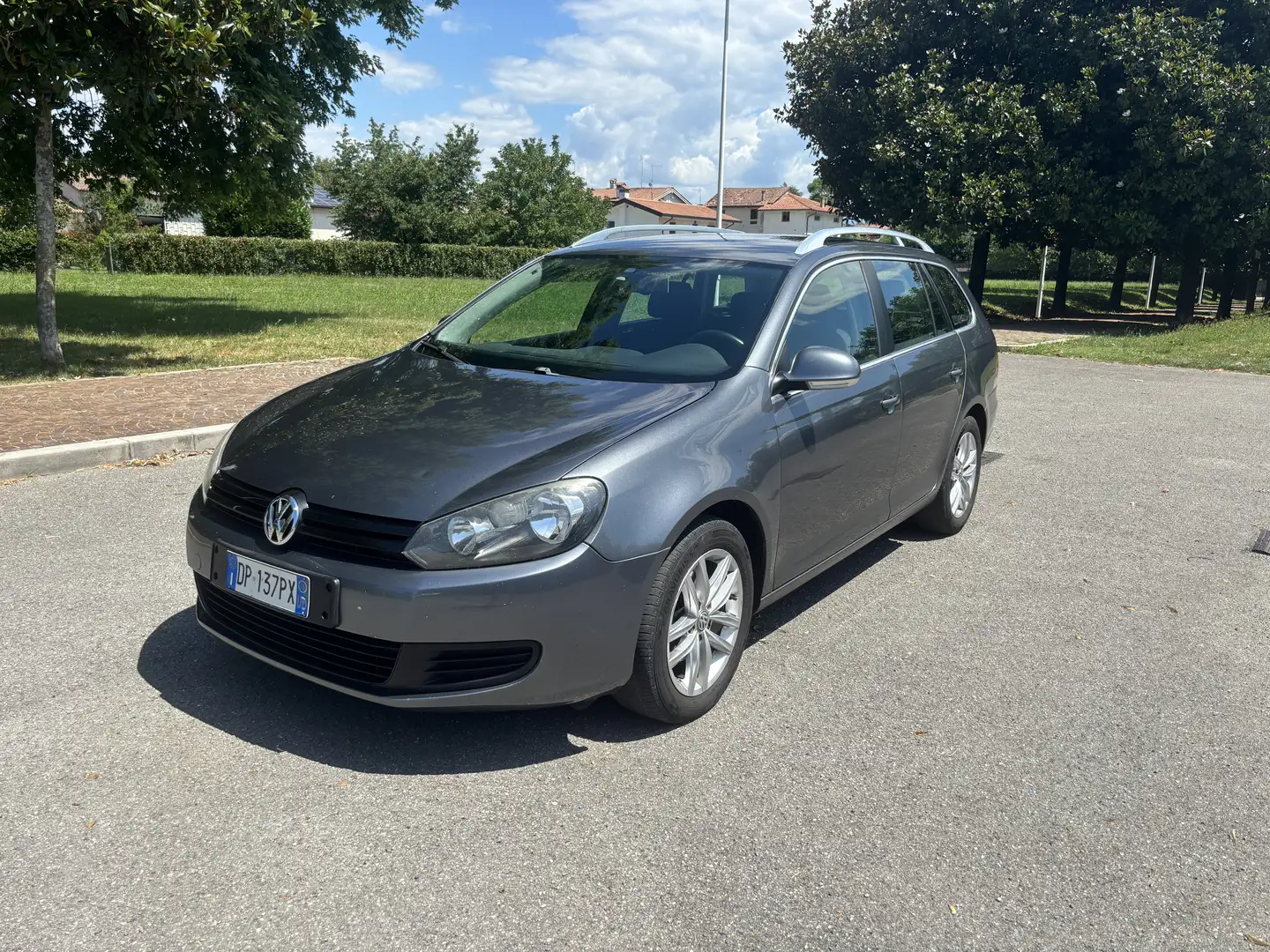 Volkswagen Golf Variant 1.6 TDI GOLF PERFETTO - 1