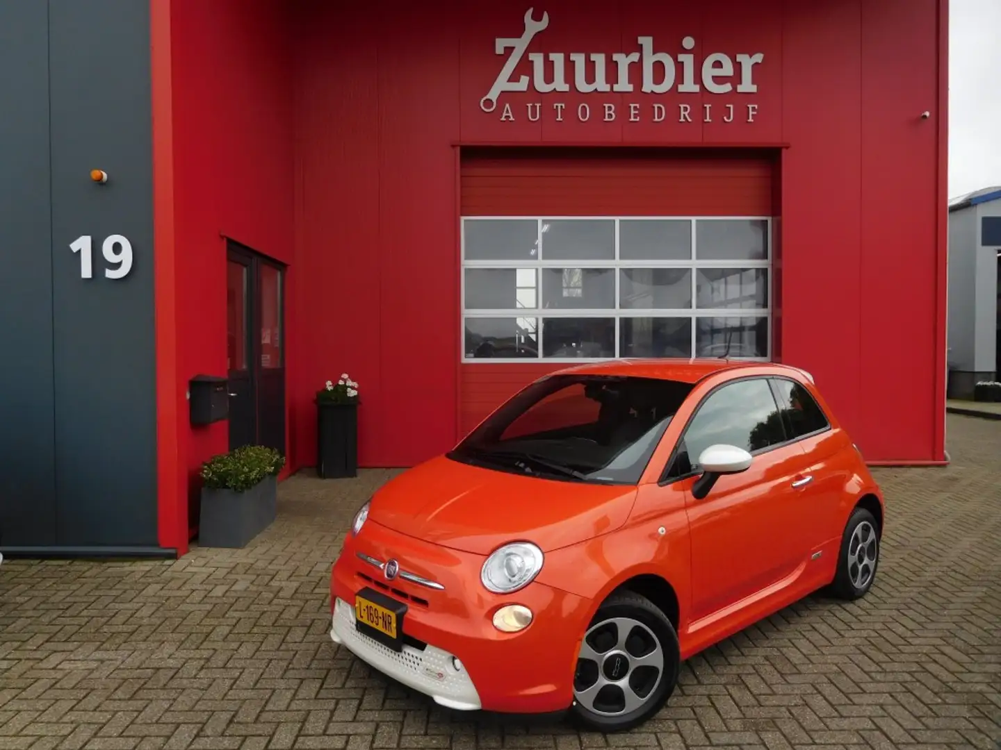 Fiat 500e 24 KWH Carplay Stoelverwarming Stoelverwarming Aut Oranje - 1