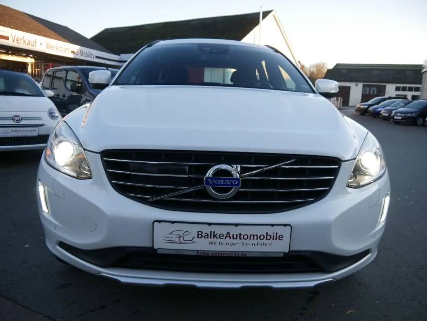 Volvo XC60 MOMENTUM *TOP Zustand!*TOP Ausstattung!* Weiß - 2