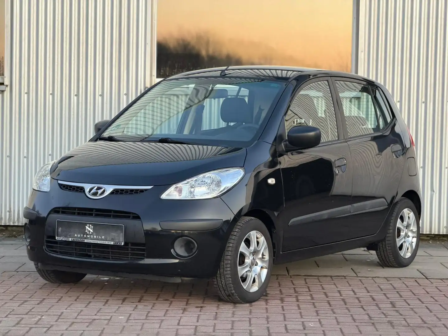 Hyundai i10 FIFA WM Edition Alufelgen Klima 4EL Fenster - 2