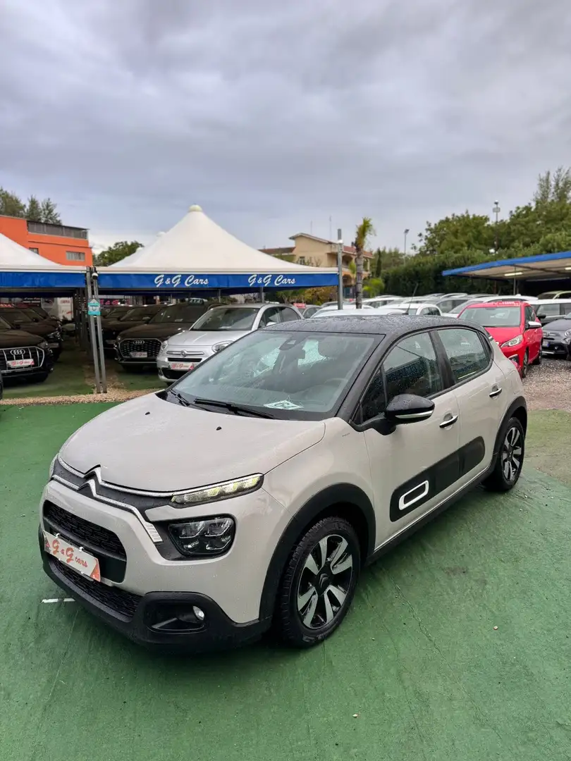 Citroen C3 1.2 puretech Shine s&s 83cv Beige - 1