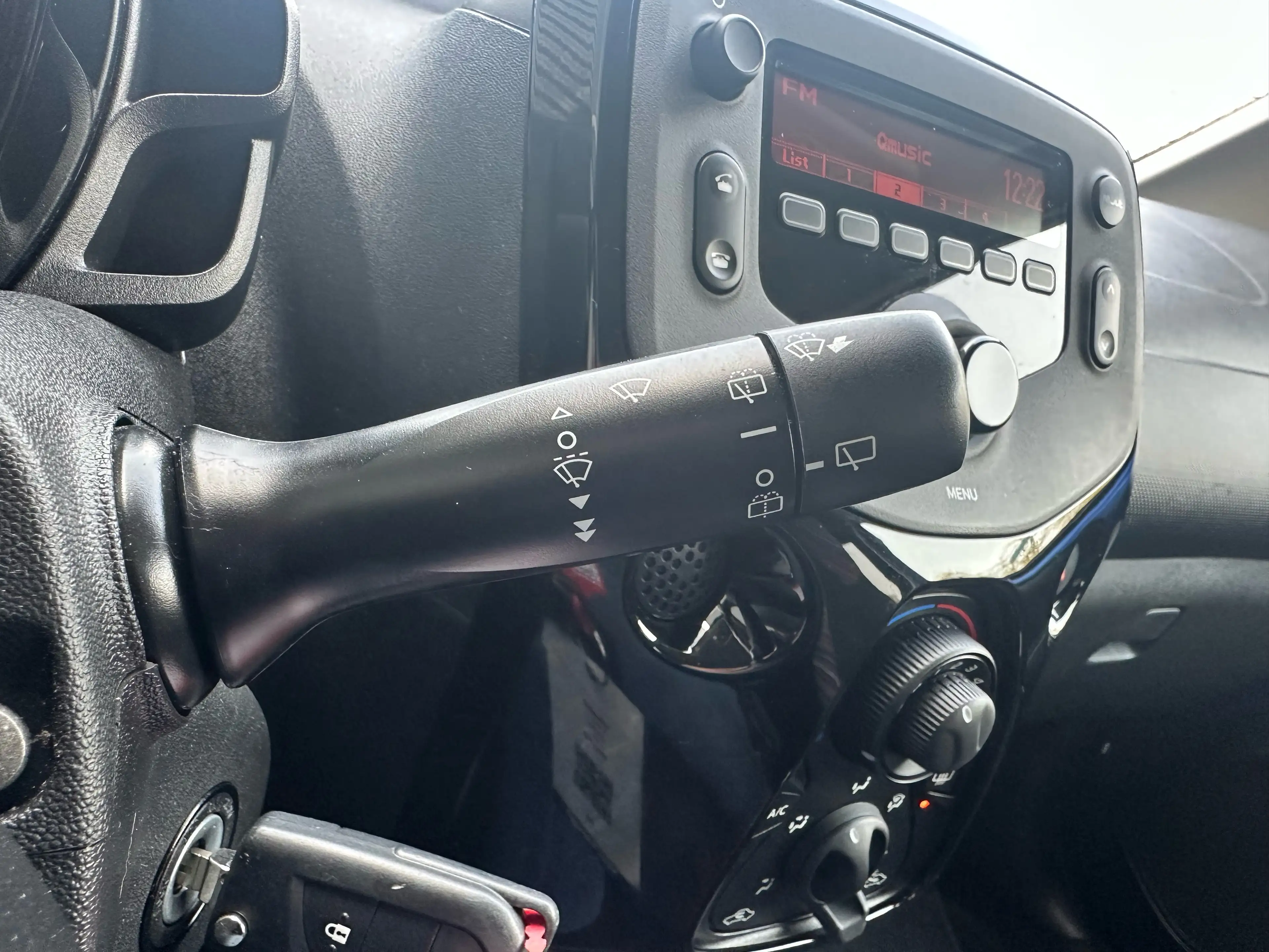 Citroen C1 Feel — photo 12