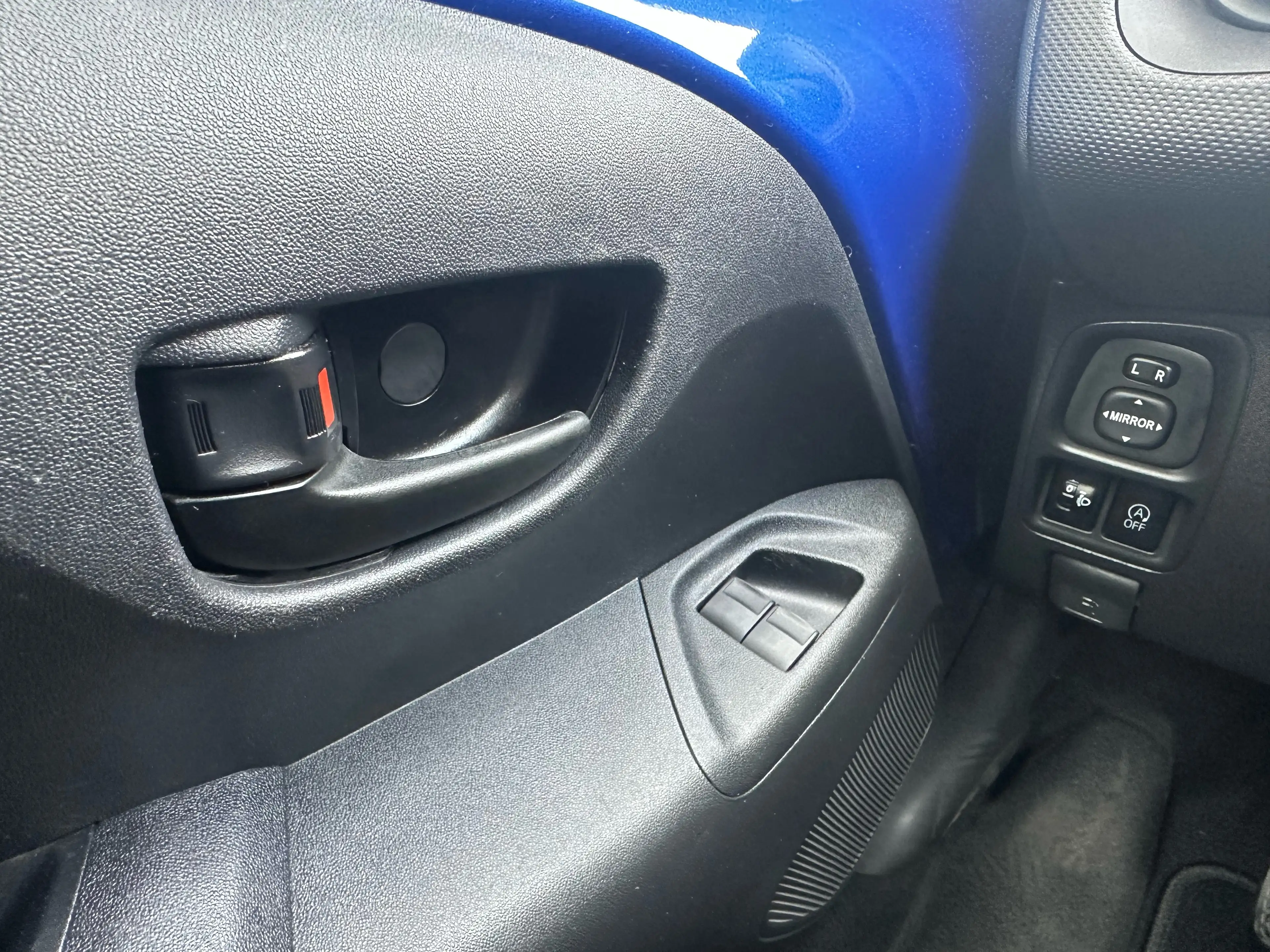 Citroen C1 Feel — photo 14