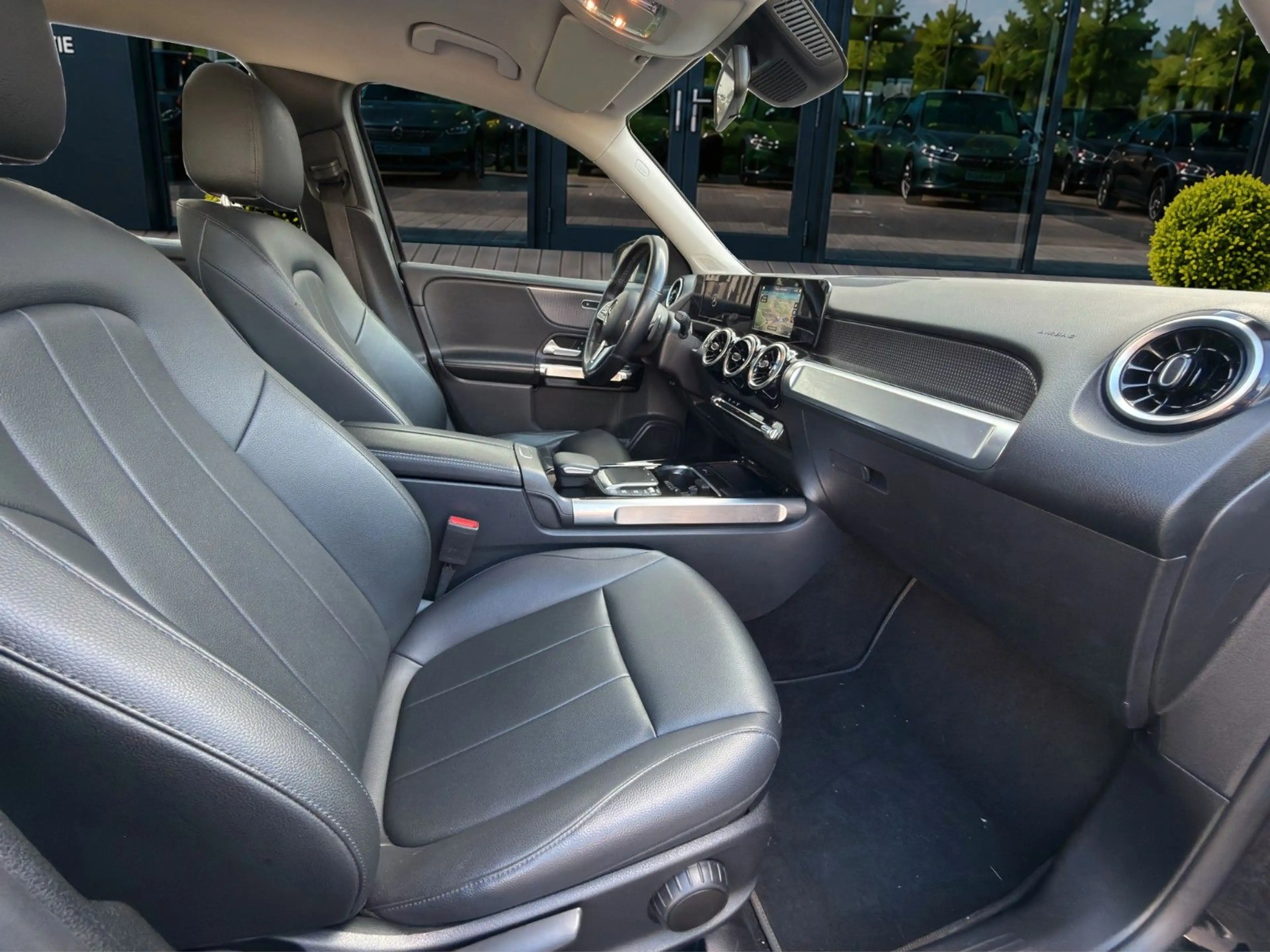 Mercedes-Benz GLB 200 Progressive, Leder,Navi,Kamera,Busimess — photo 17