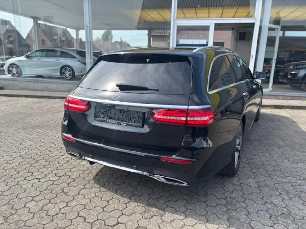 Mercedes-Benz E-Class d AMG // FACELIFT // 360camera // GARANTIE // BTW!, миниатюра 4