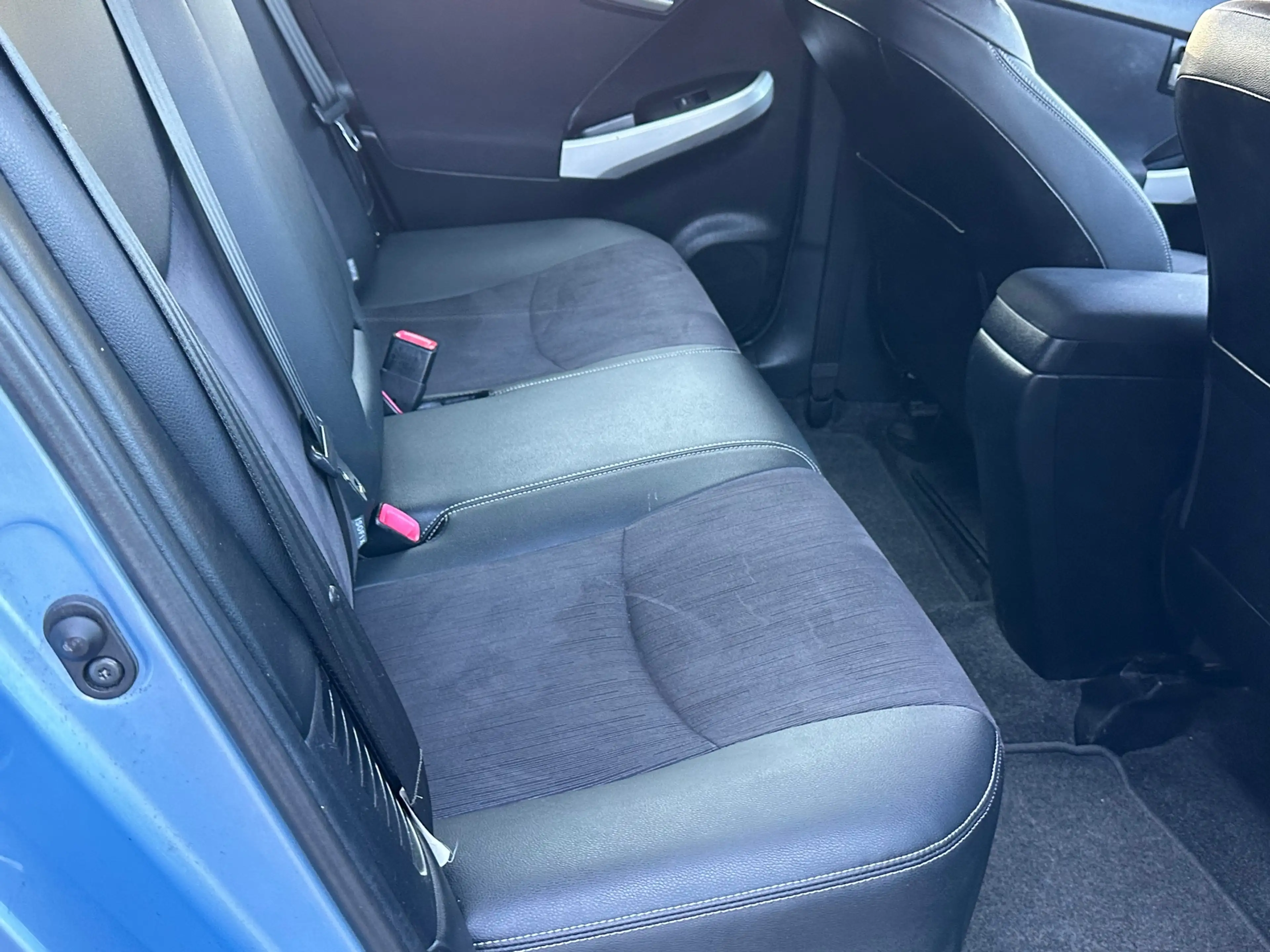Toyota Prius 1.8 Plug-in Aspiration — photo 15