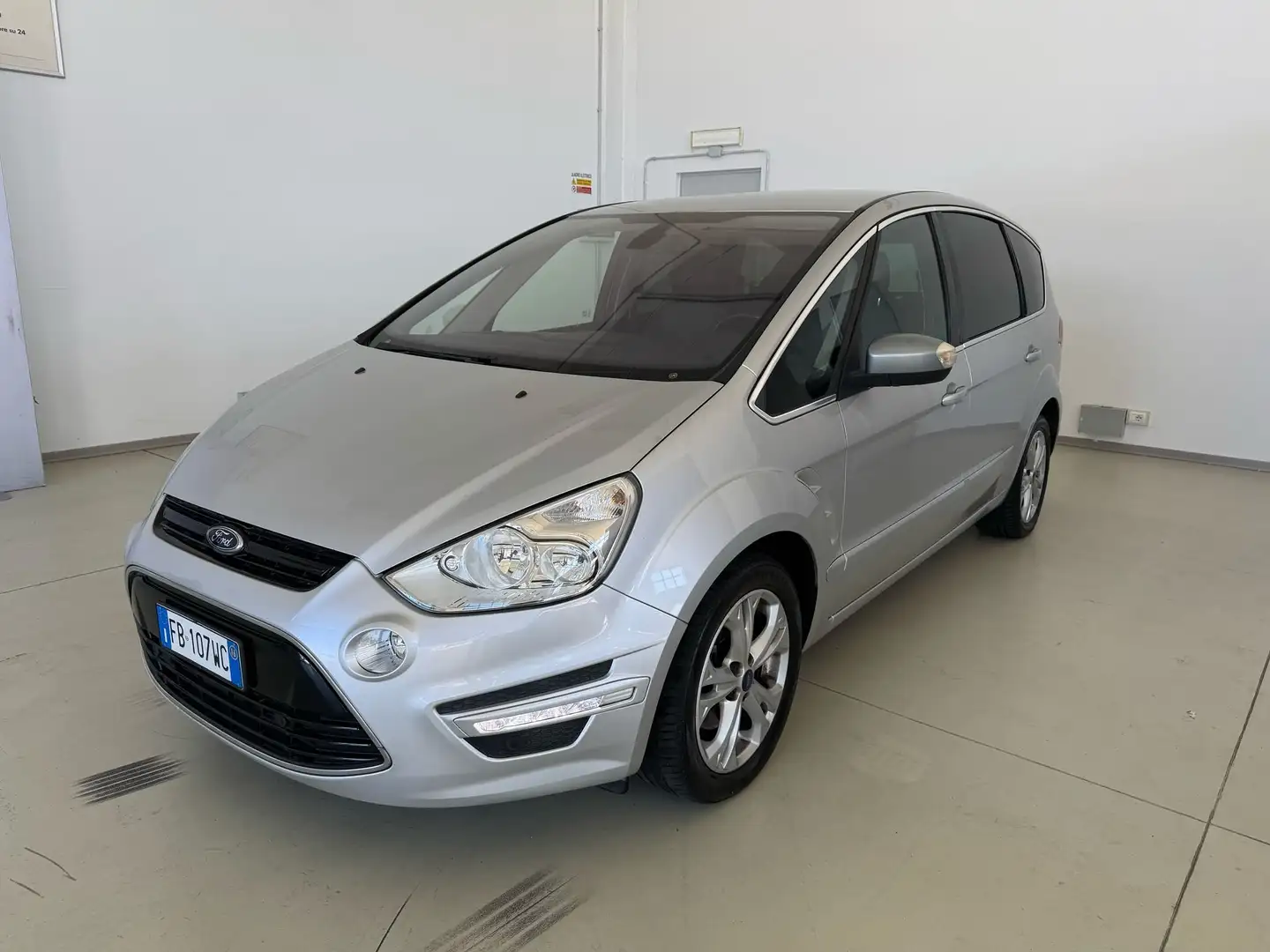 Ford S-Max S-Max 2.0 tdci New Titanium 163cv Plateado - 1