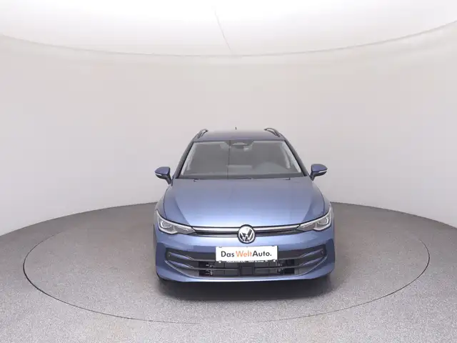 Volkswagen Golf view 3
