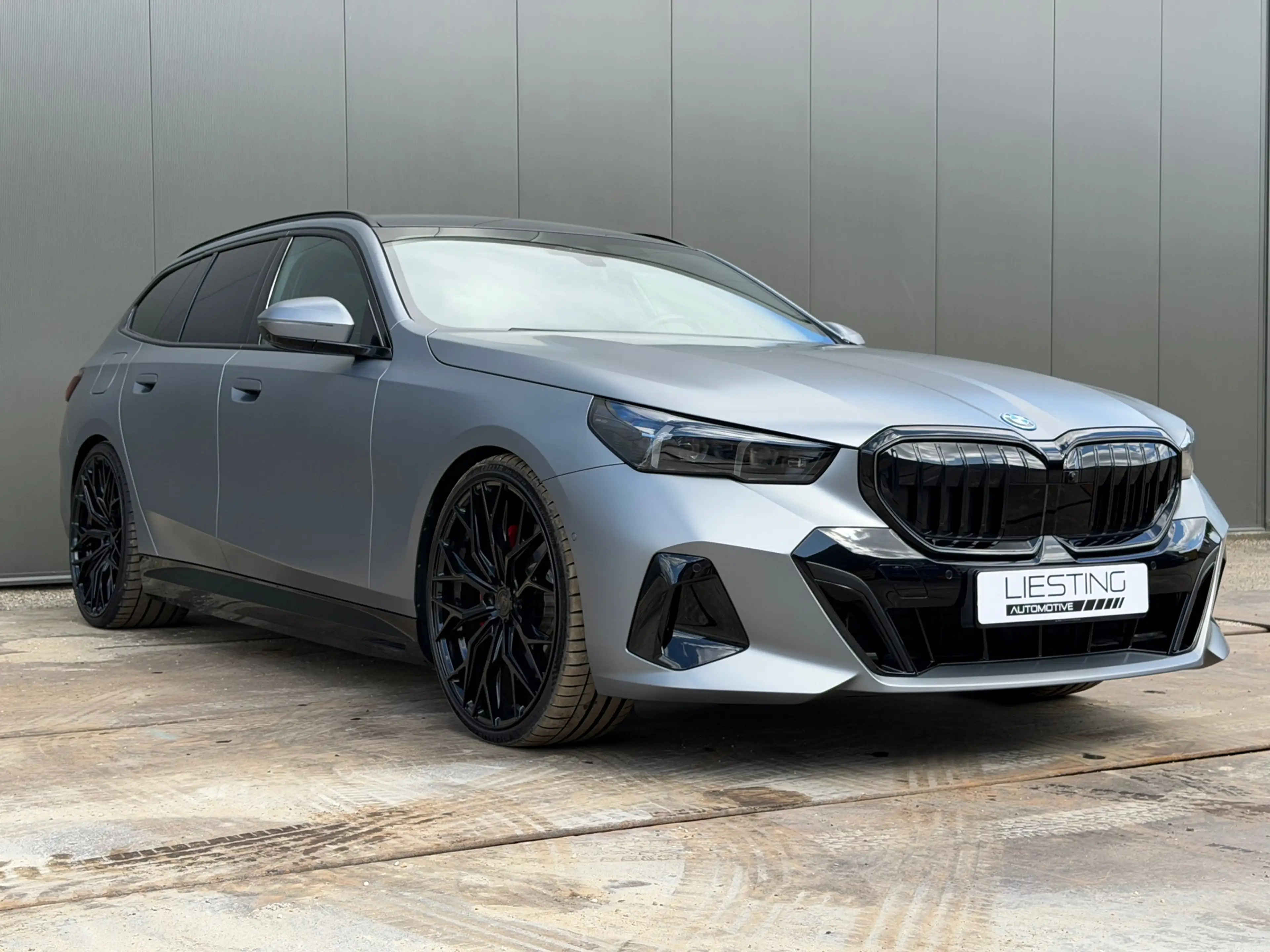 BMW 550 5-serie Touring 550e xDrive M-Sport Pro M-Seats B& — photo 9