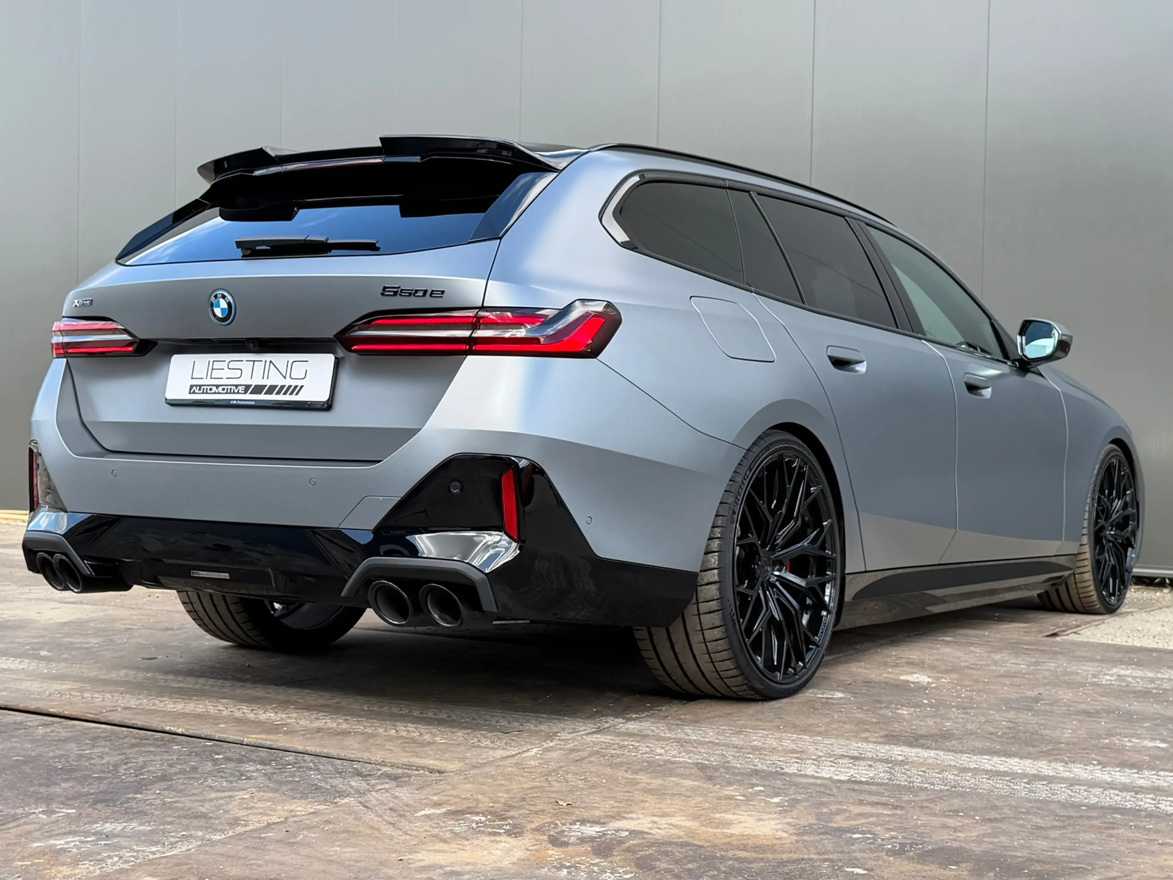 BMW 550 5-serie Touring 550e xDrive M-Sport Pro M-Seats B& — photo 10