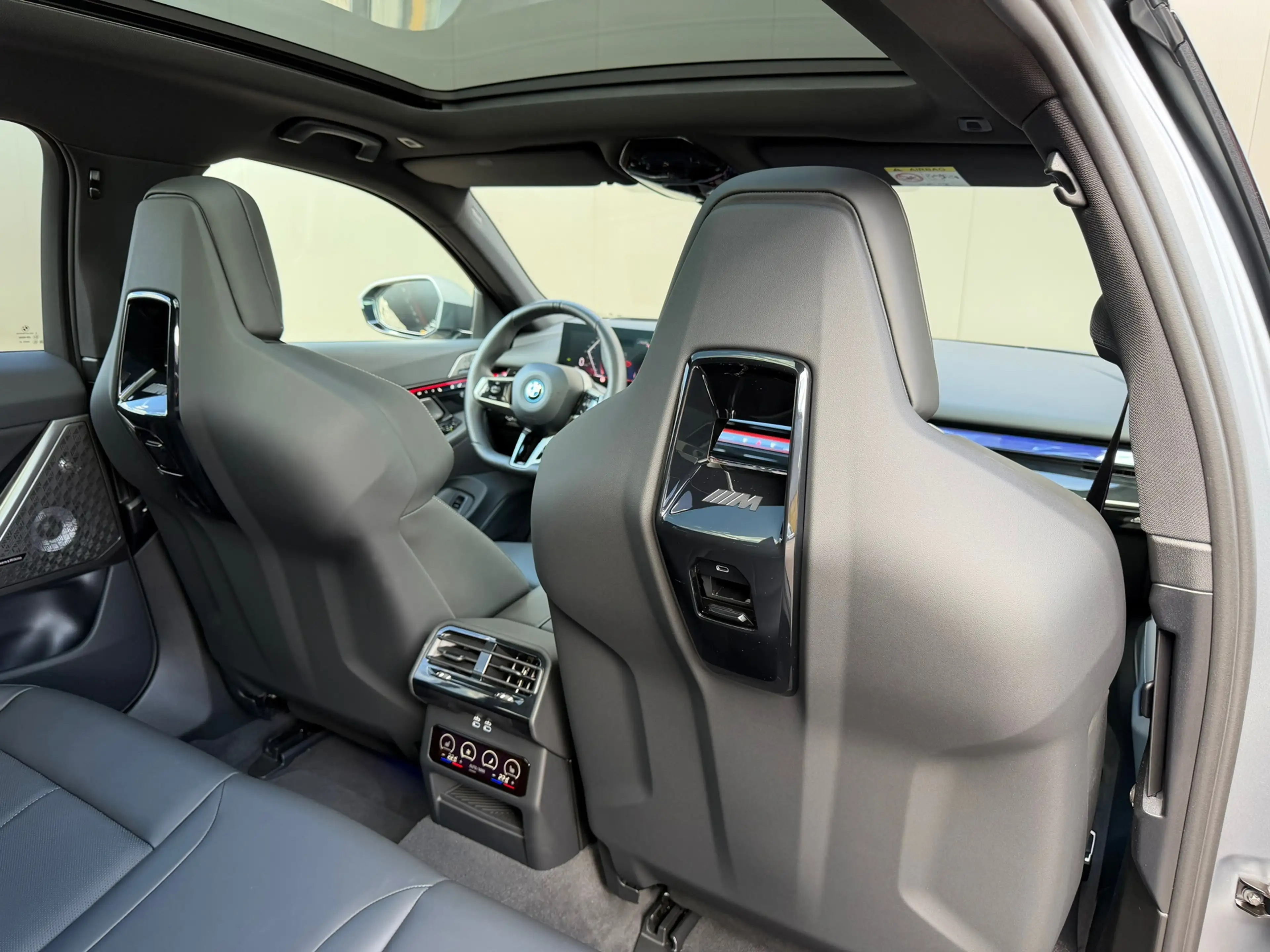BMW 550 5-serie Touring 550e xDrive M-Sport Pro M-Seats B& — photo 12