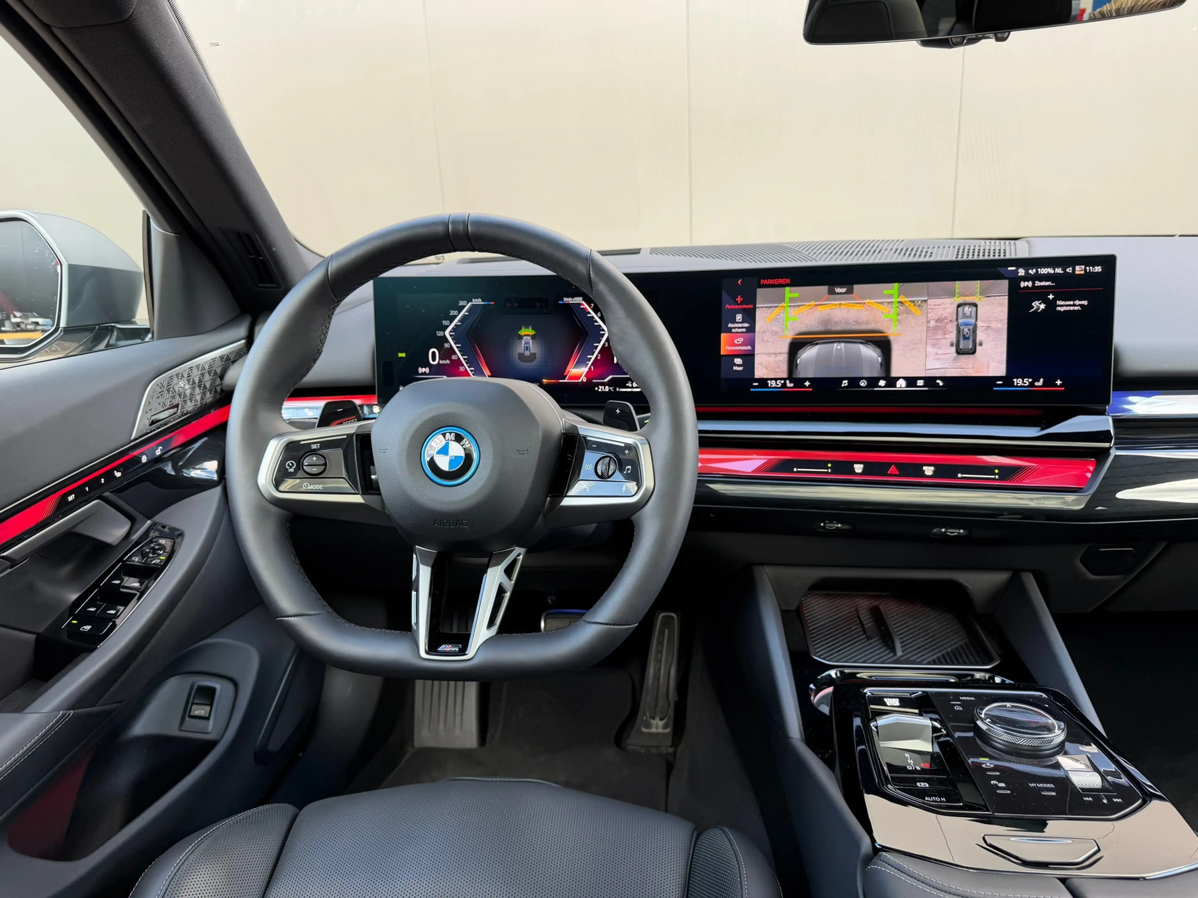 BMW 550 5-serie Touring 550e xDrive M-Sport Pro M-Seats B& — photo 11