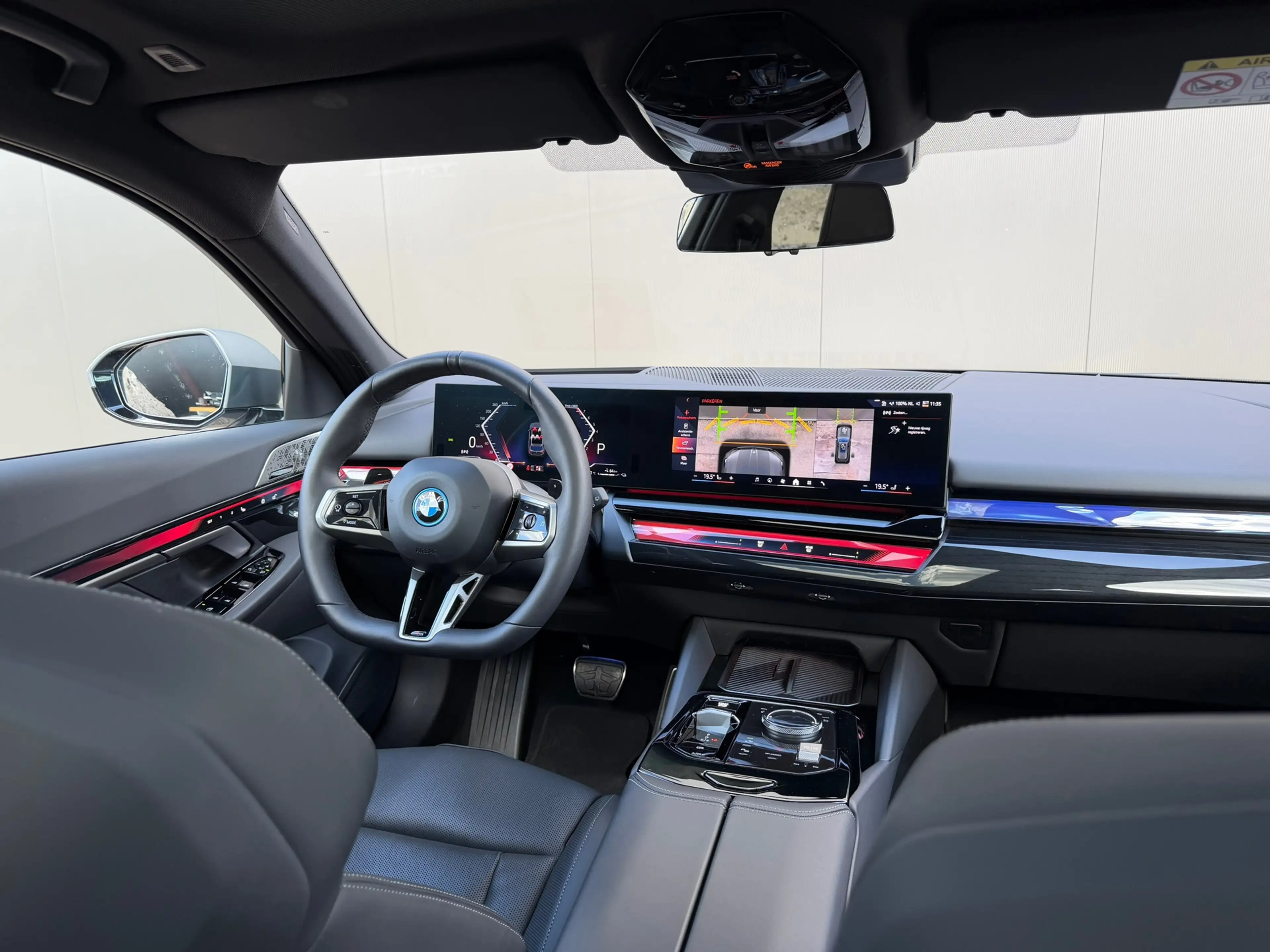 BMW 550 5-serie Touring 550e xDrive M-Sport Pro M-Seats B& — photo 4