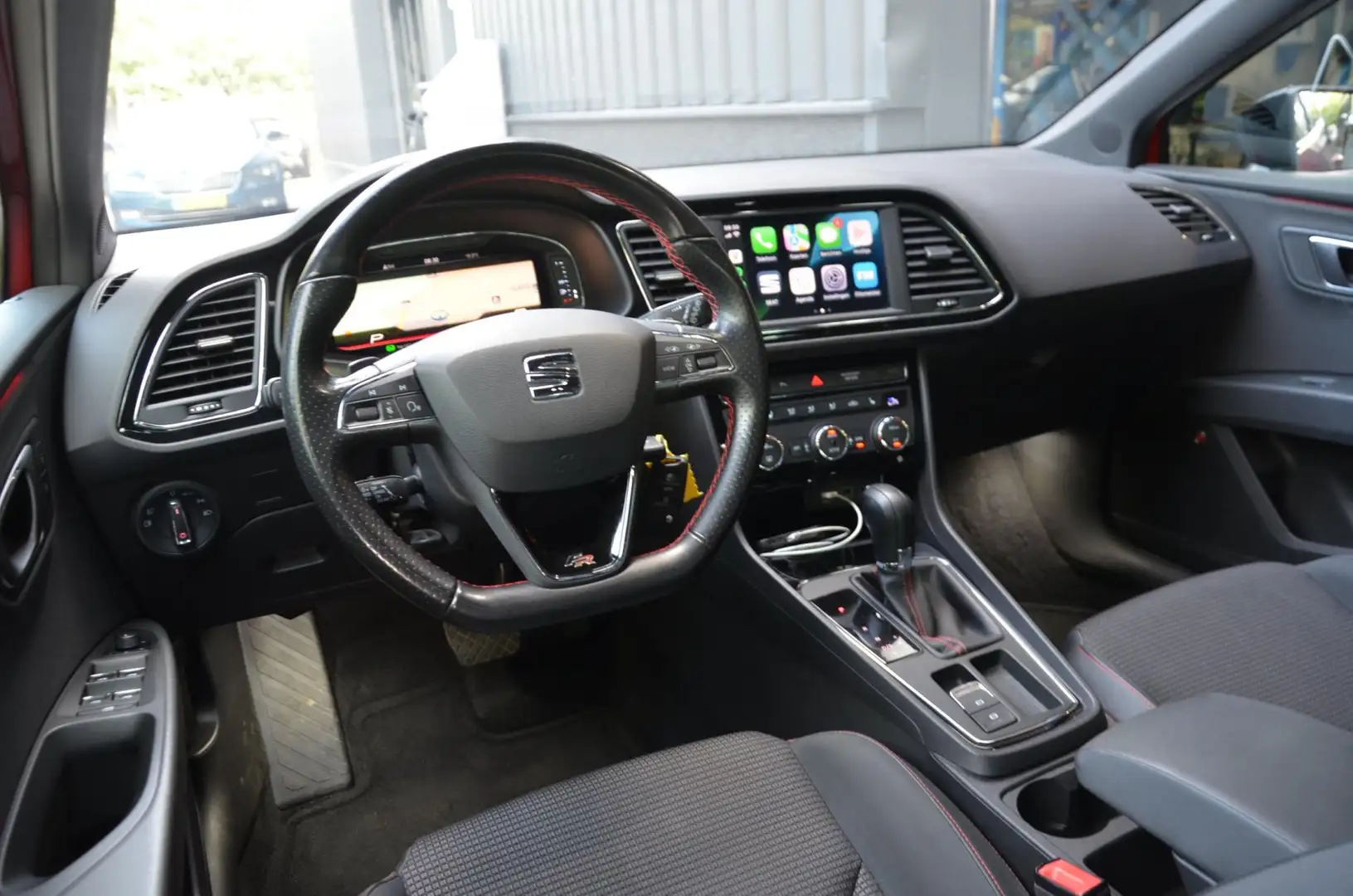 SEAT Leon 1.4 EcoTSI FR Business CarPlay|Virt. Dash|Aero pak Rojo - 2