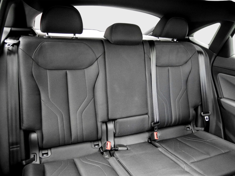 Audi Q3 Sportback e-hybrid S line Matrix SONOS Pano Nav... — photo 4