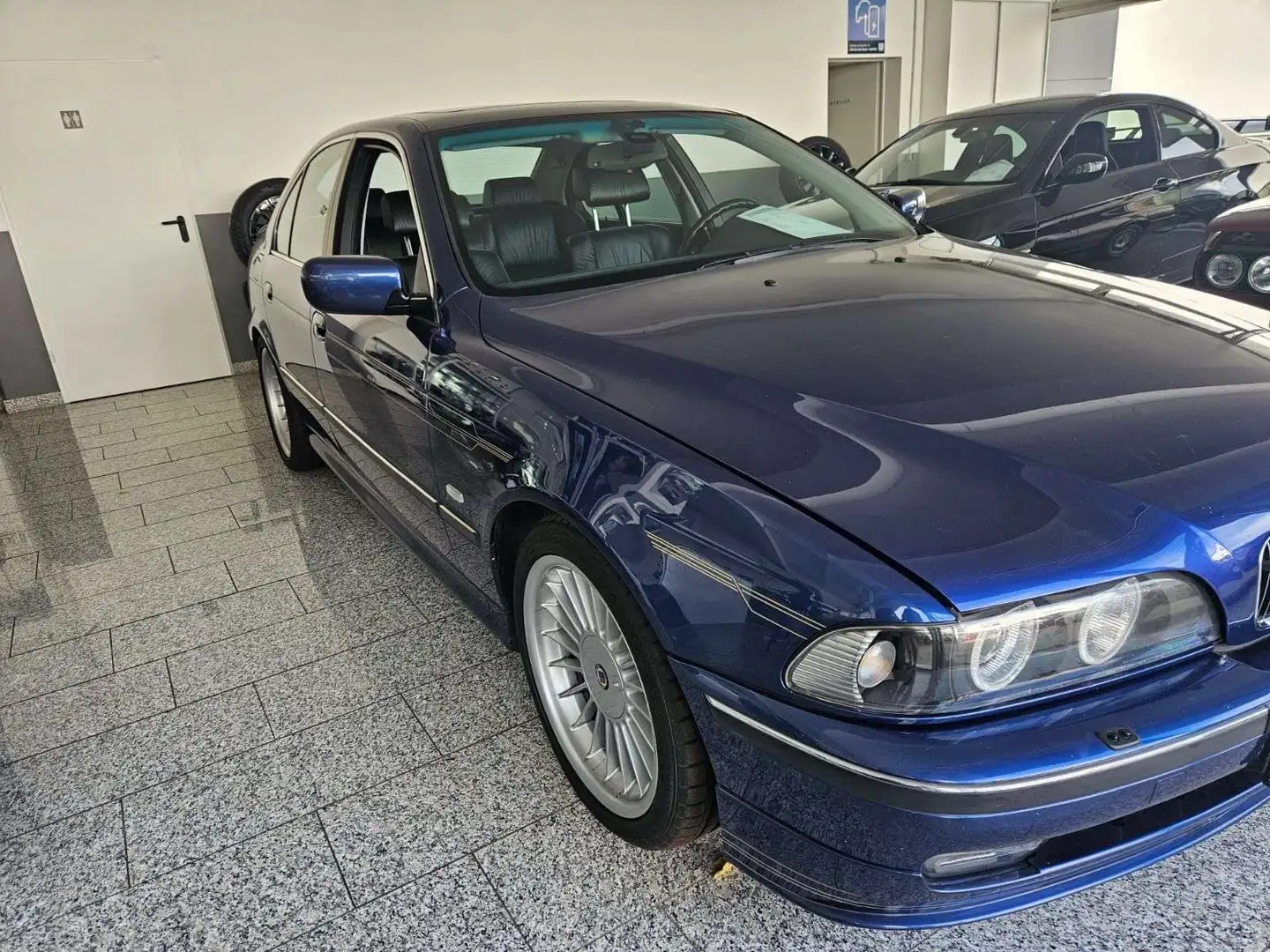 Alpina B10 V8 Niebieski - 1