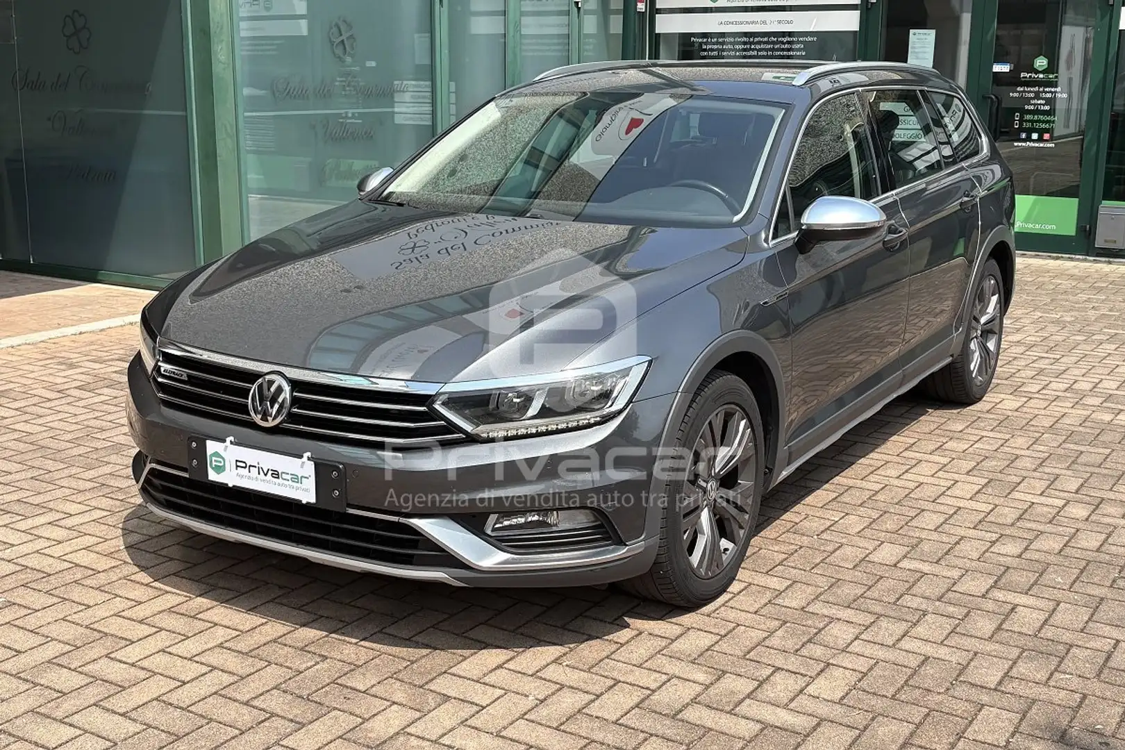 Volkswagen Passat Alltrack Passat Business Alltrack 2.0 BiTDI 240 CV 4MOT DSG Argento - 1