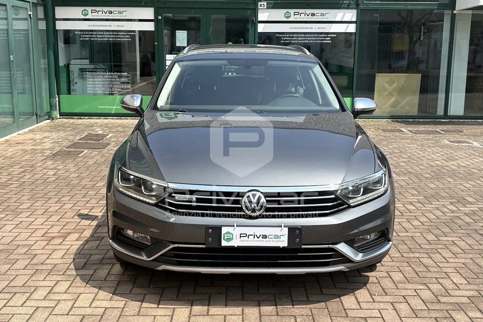 Volkswagen Passat Alltrack Passat Business Alltrack 2.0 BiTDI 240 CV 4MOT DSG Argento - 2