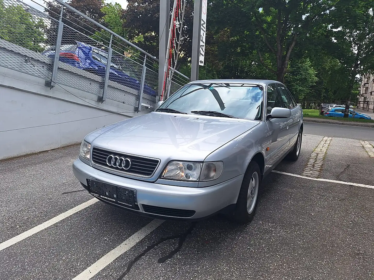 Audi A6 2,8 V6 inkl neuem Service mit Zahnriemen CHE-Pa... Silber - 2