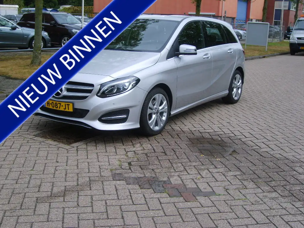 Mercedes-Benz B 200 2018 из Европы — купить под ключ