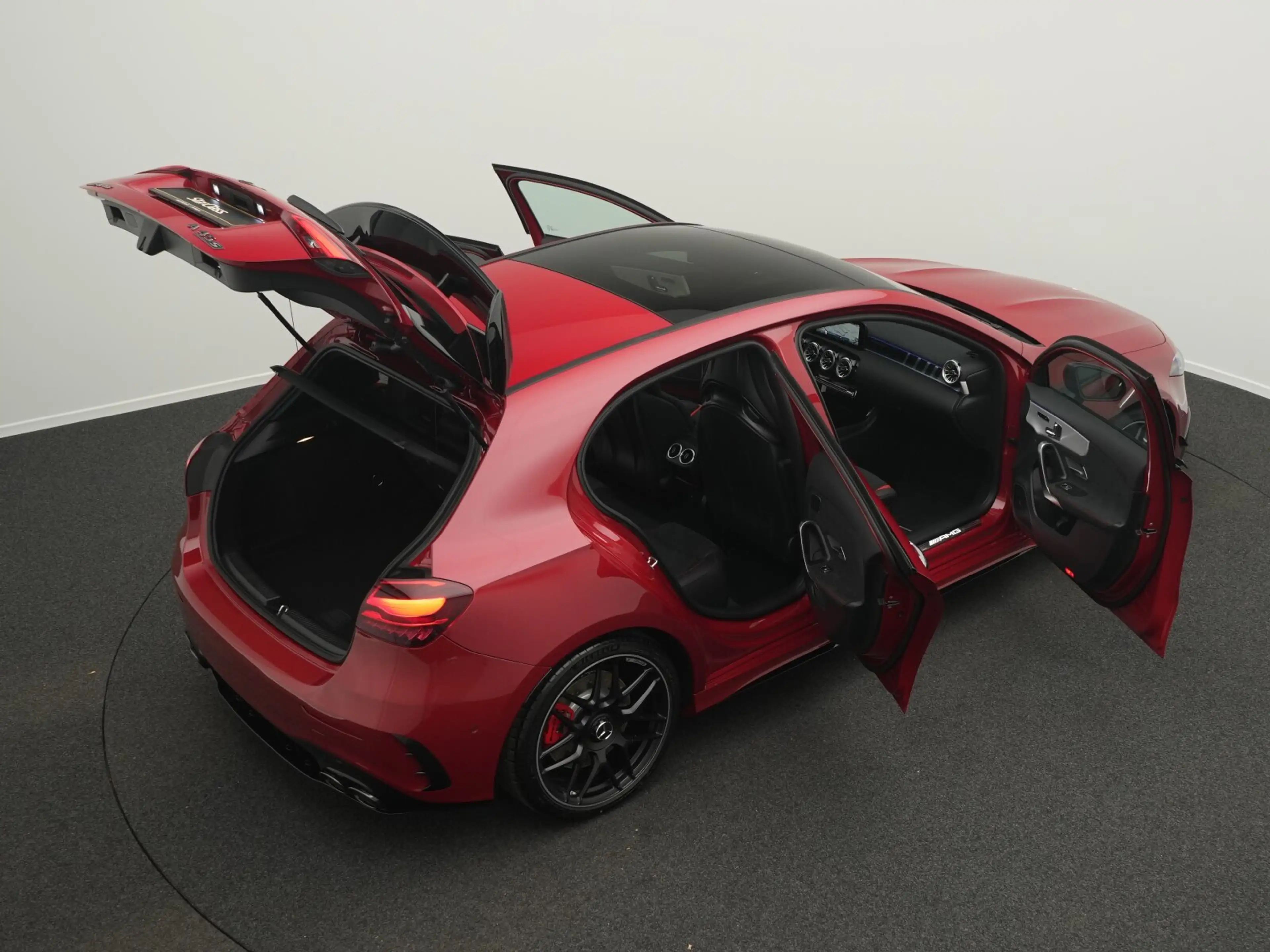 Mercedes-Benz A 45 AMG A 45 AMG S 4M Multi+Pano+Perf Sitze+Night+Burm LED — photo 15