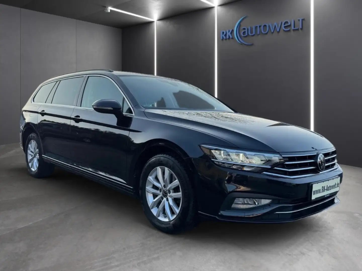 Volkswagen Passat Variant Business 1.5 TSI DSG LED Navi AHK Climatronic Schwarz - 2