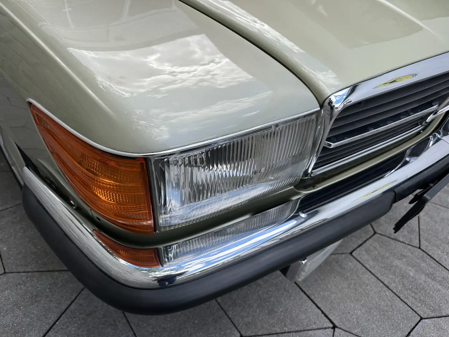 Mercedes-Benz SL 280 Verde - 2
