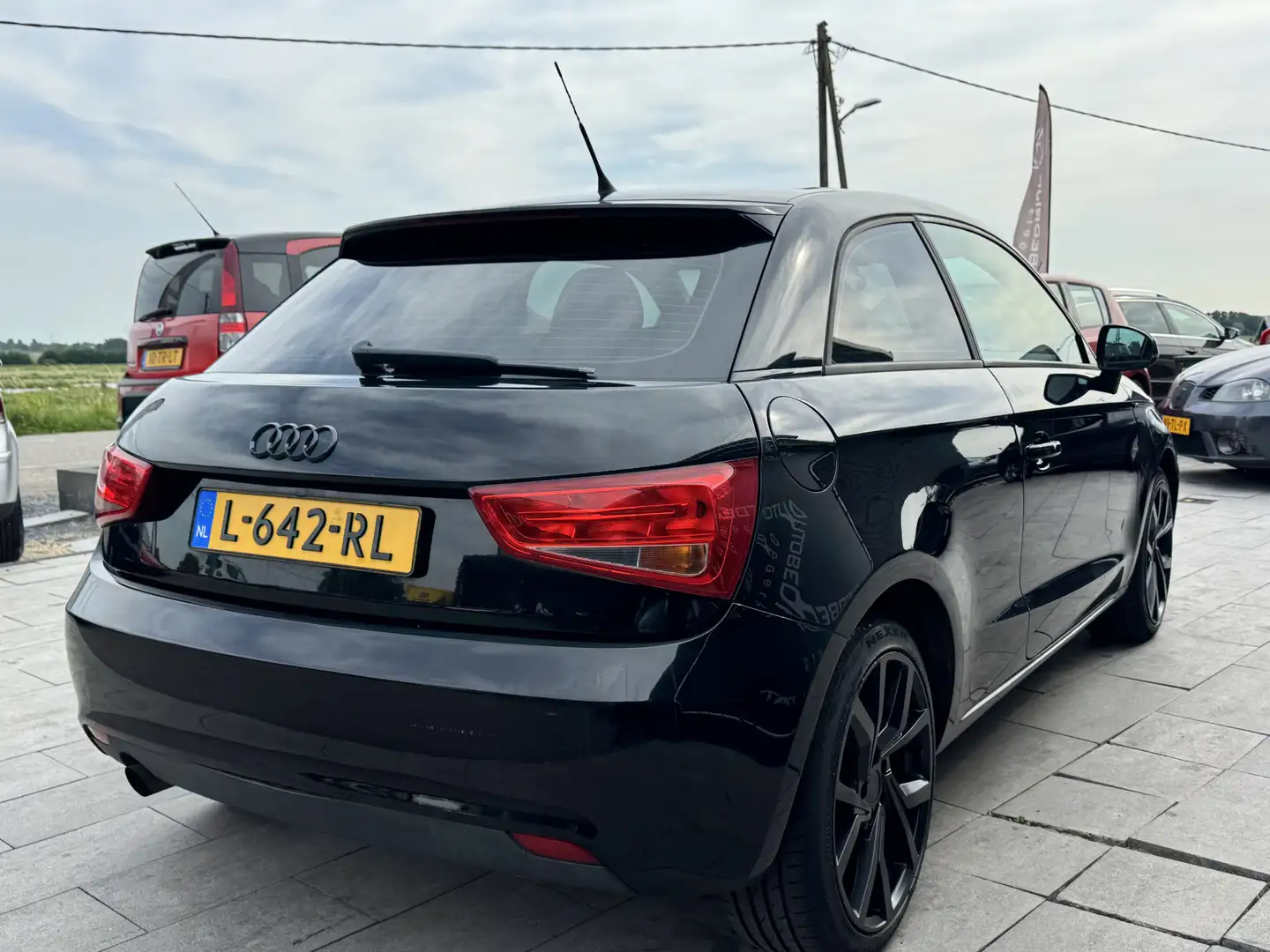 Audi A1 1.2 TFSI Ambition S-Line BLACK*Grootscherm* Schwarz - 2