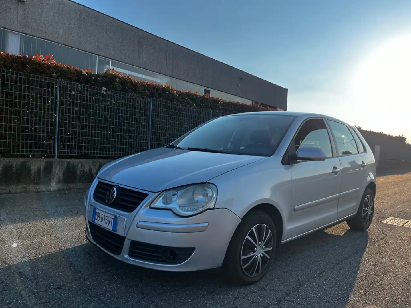Volkswagen Polo IV 2006 5p 1.4 tdi Sportline Argento - 2