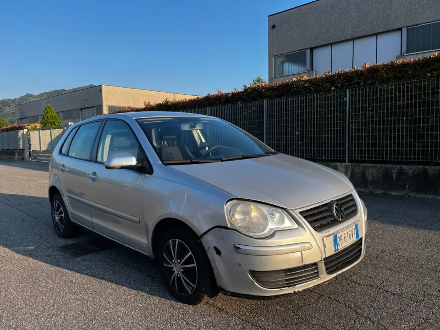 Volkswagen Polo IV 2006 5p 1.4 tdi Sportline Argento - 1