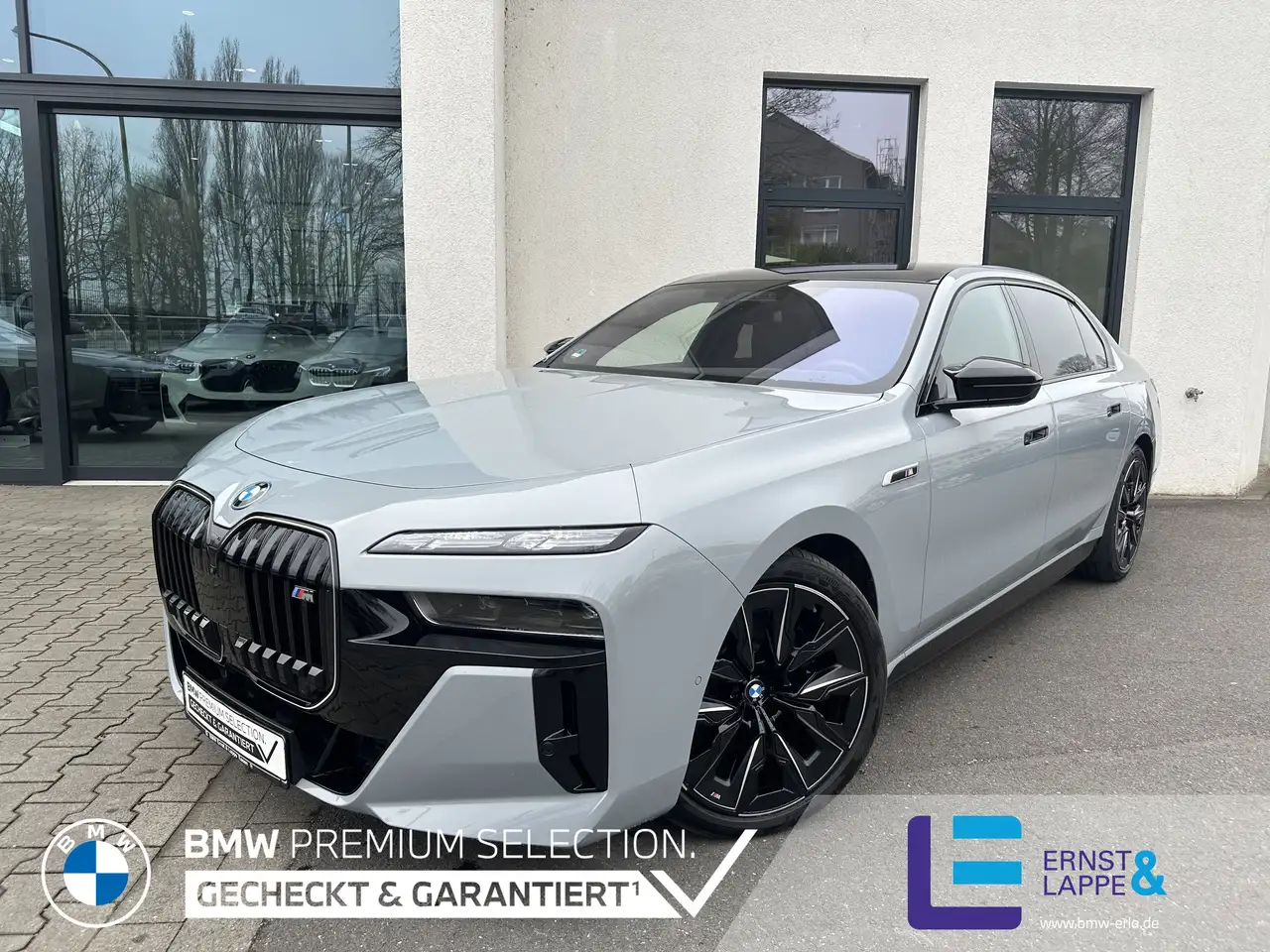 BMW i7