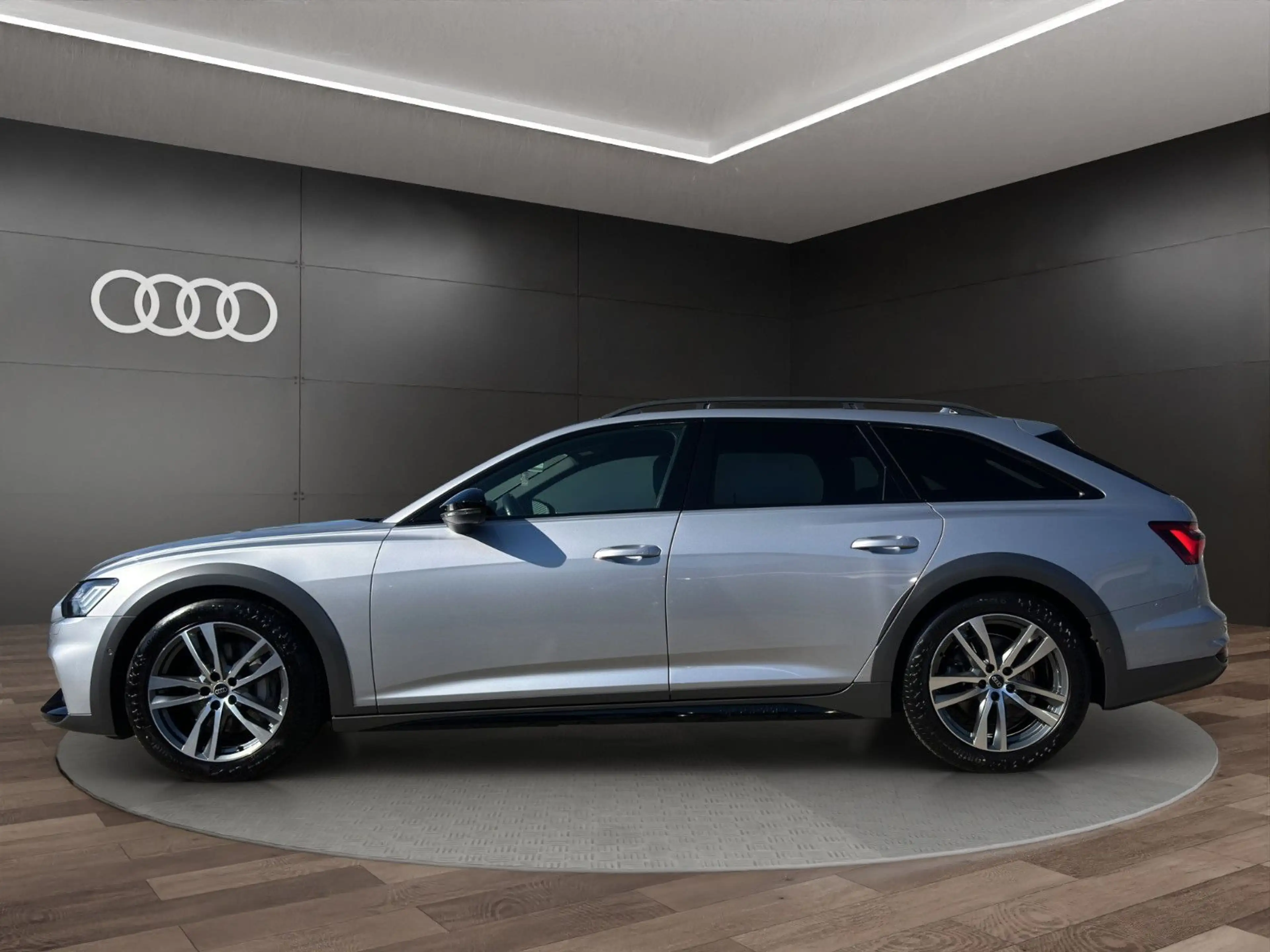 Audi A6 allroad 50 TDI qu. tiptr.  HD+STHZG+ALLRDLNKG — photo 9