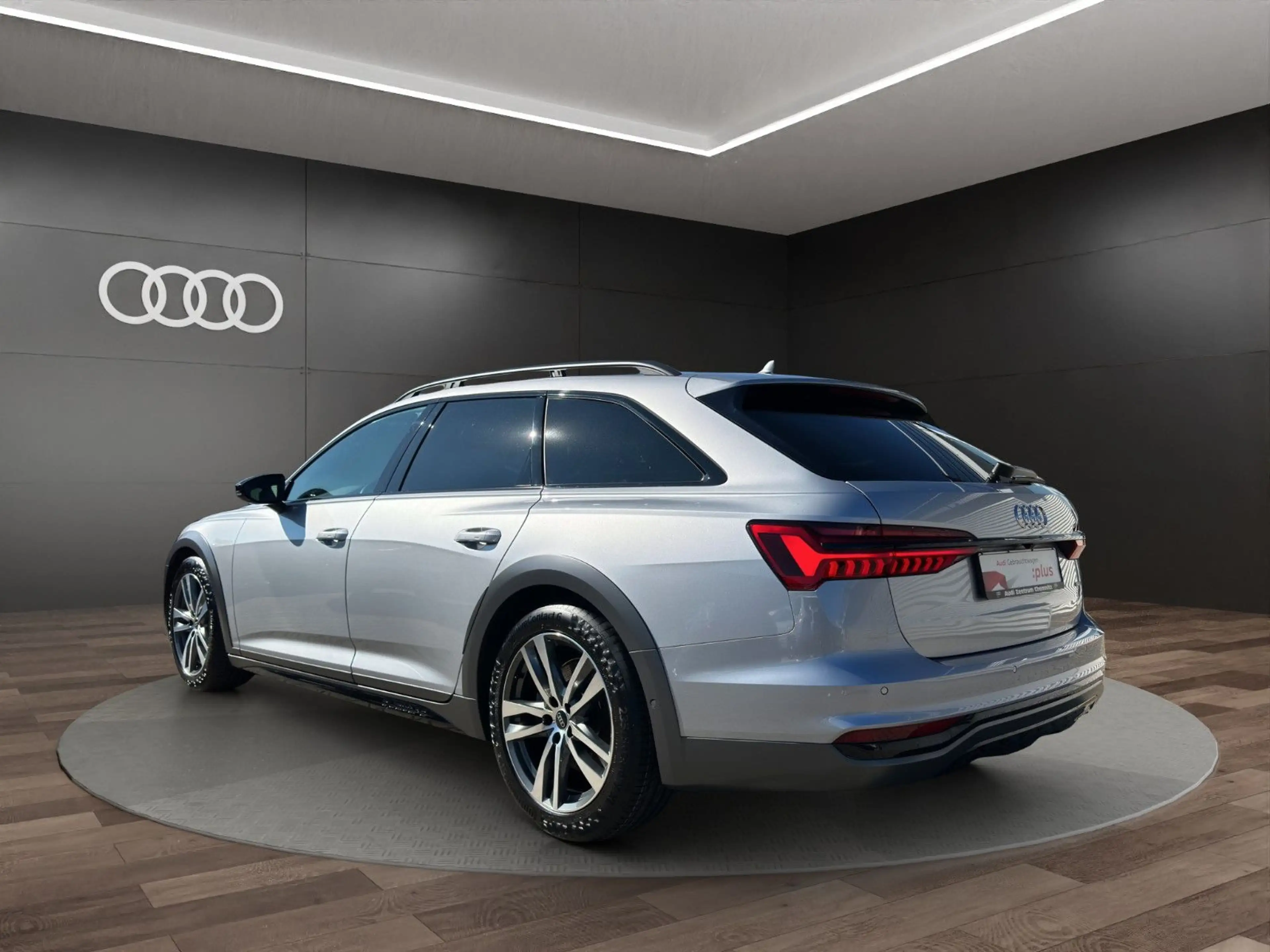 Audi A6 allroad 50 TDI qu. tiptr.  HD+STHZG+ALLRDLNKG — photo 8