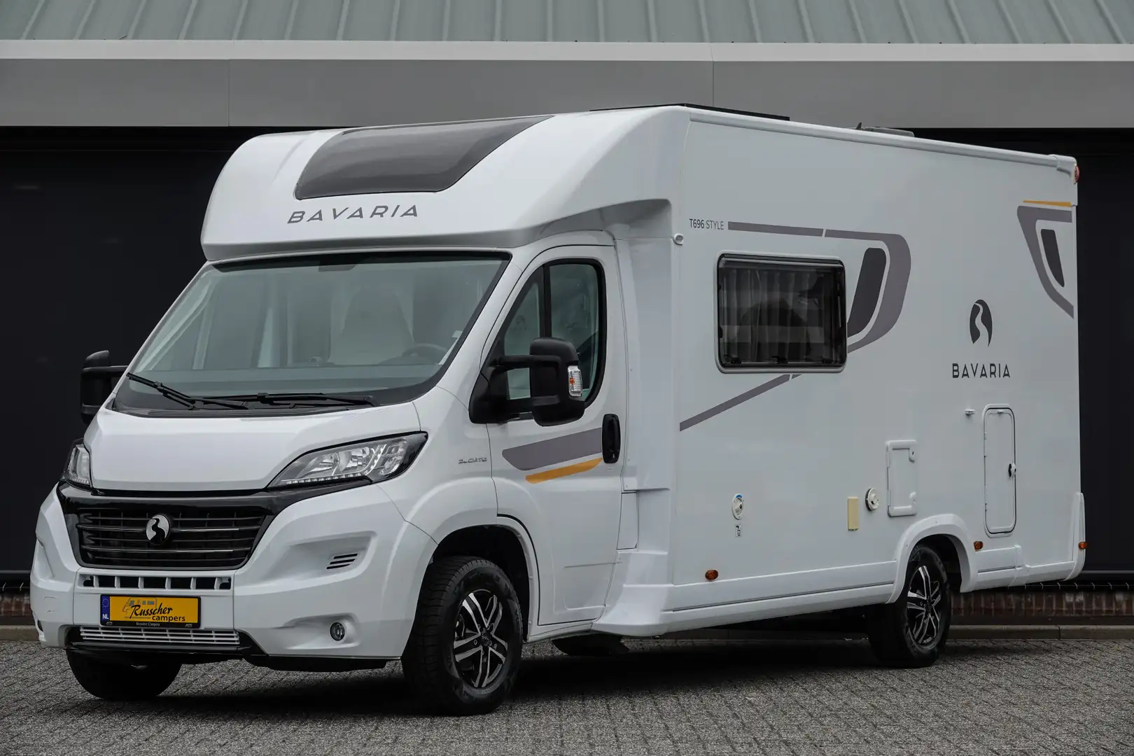 Overig Bavaria T696S 2.3 140Pk | 6-Persoons | Fietse Wit - 1