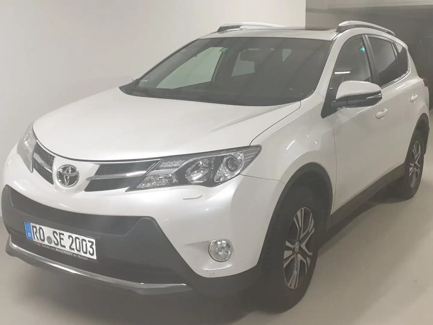 Toyota RAV 4 RAV 4 2.2 D-4D 4x4 Automatik Executive - 1