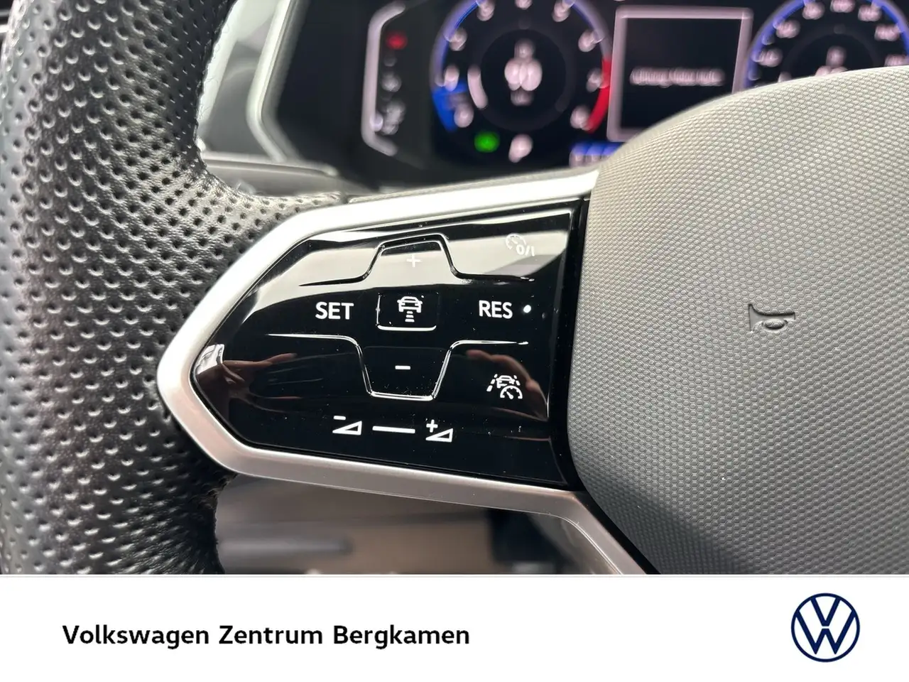 Volkswagen Tiguan Allspace 2.0 R-LINE 4X4 360°CAM ACC LM19 12